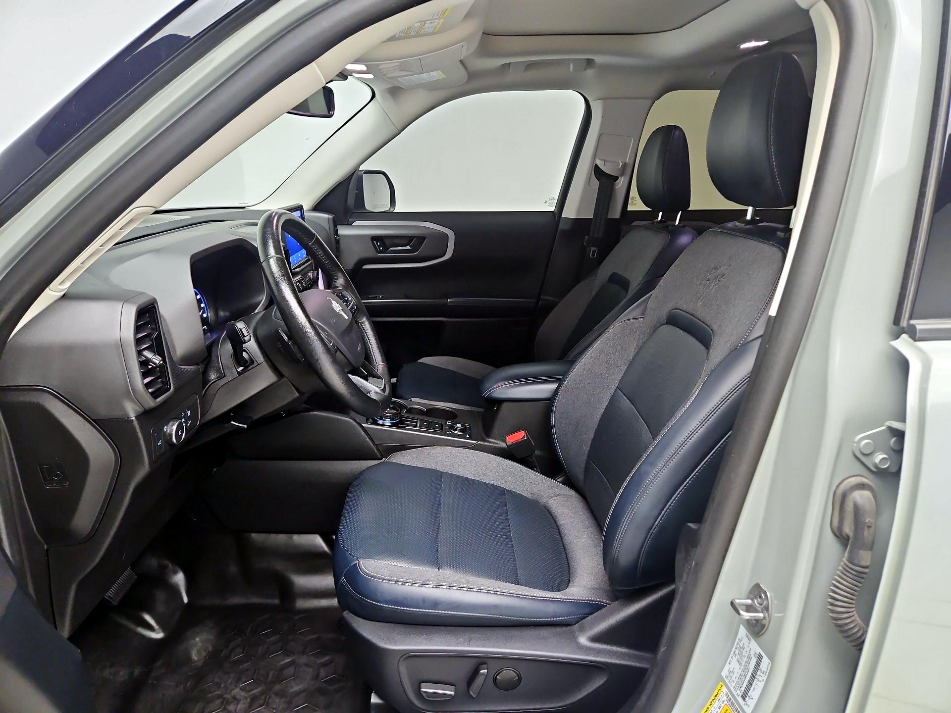 Thumbnail: 2021 Ford Bronco Sport - 11