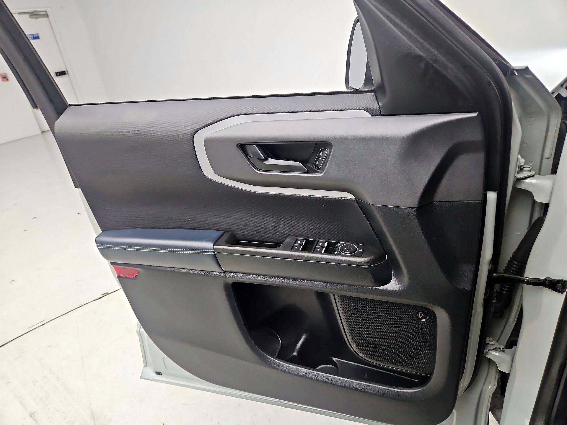 Thumbnail: 2021 Ford Bronco Sport - 12