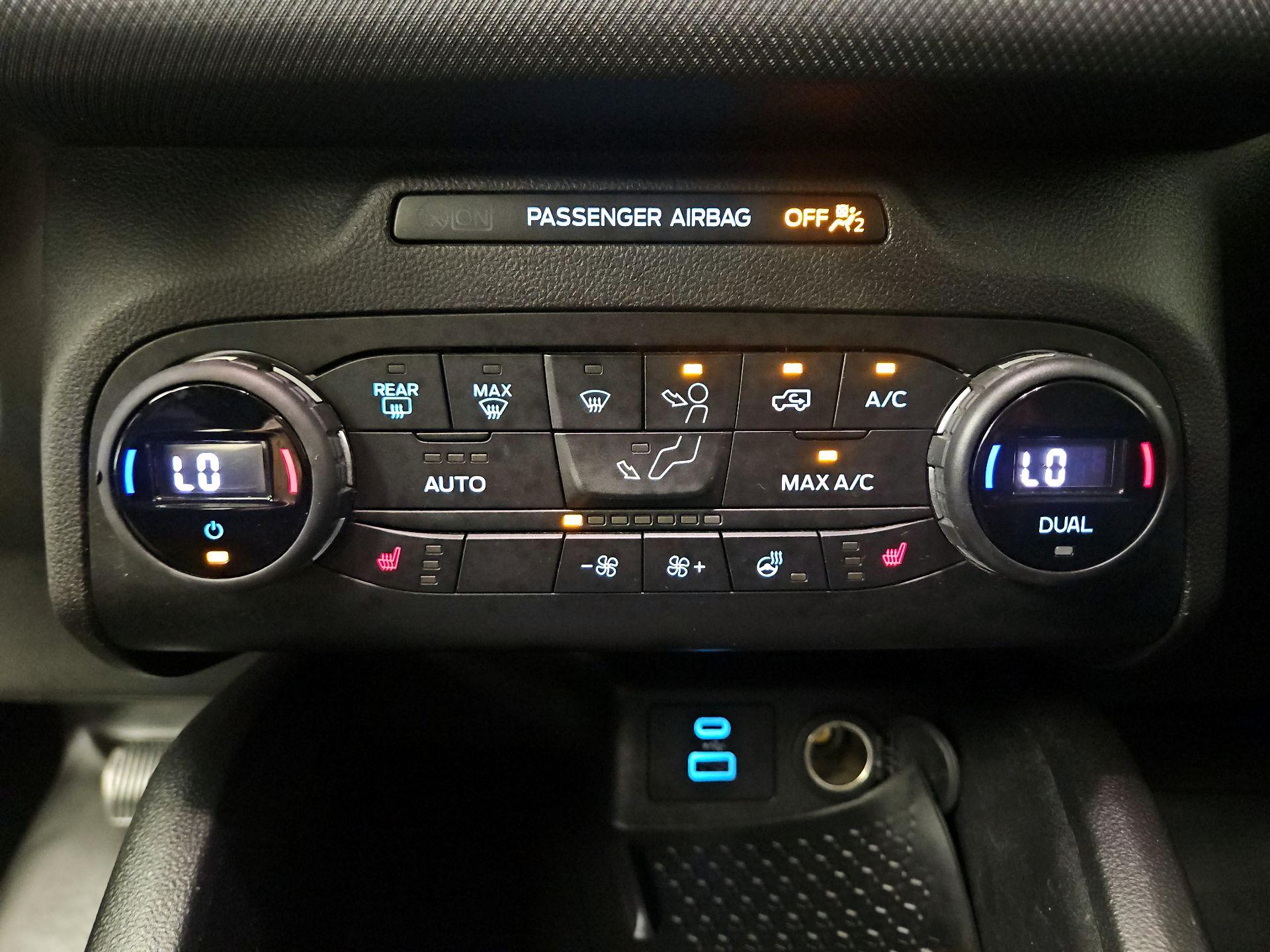 Thumbnail: 2021 Ford Bronco Sport - 16