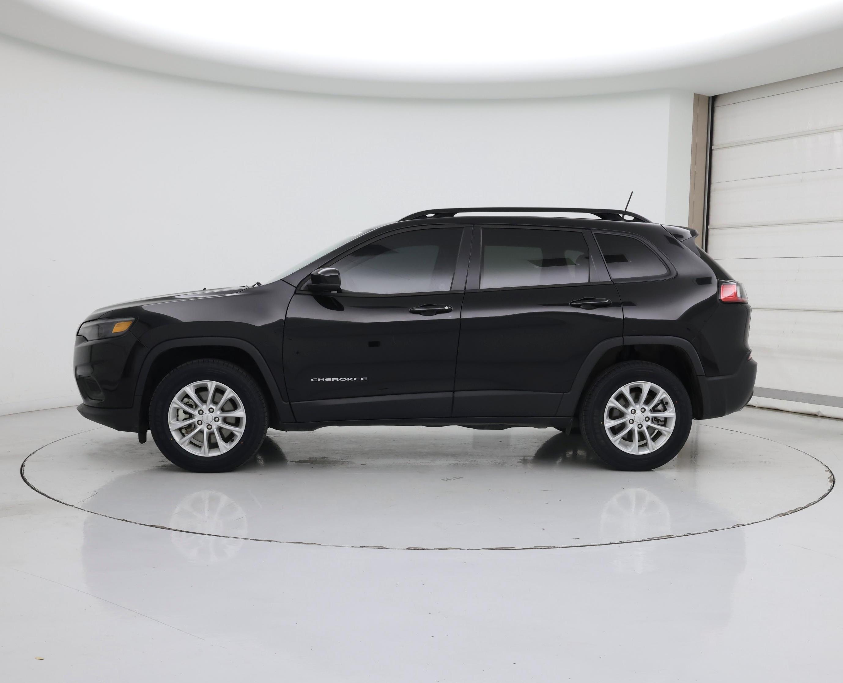 Thumbnail: 2022 Jeep Cherokee - 3