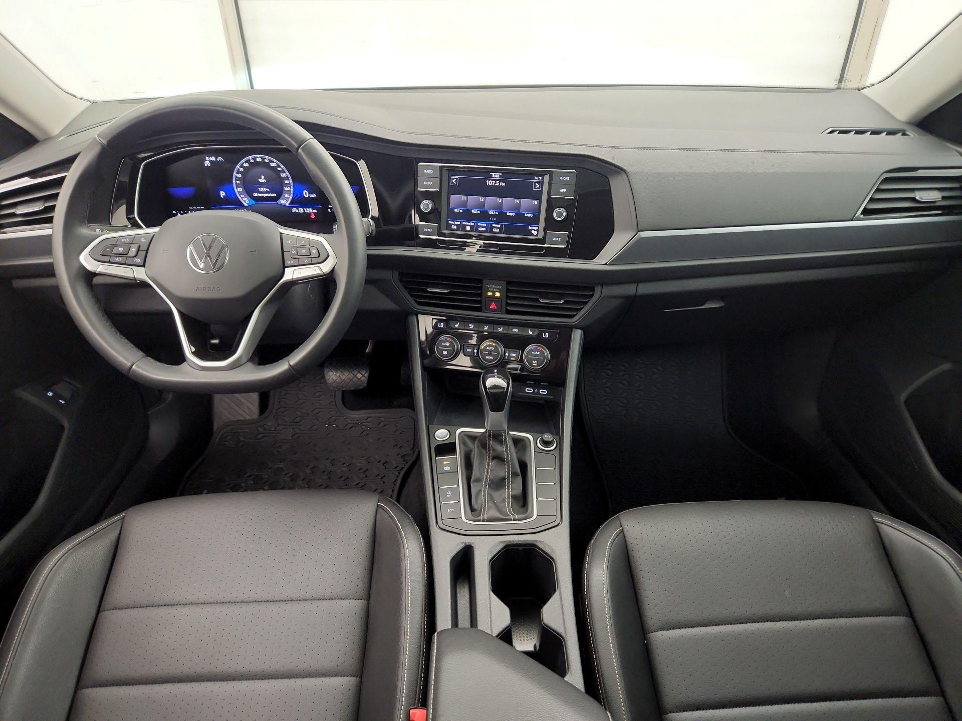 Thumbnail: 2024 Volkswagen Jetta - 9