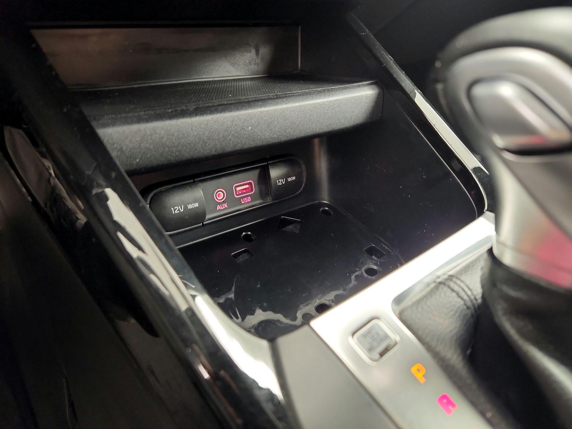 Thumbnail: 2020 Kia Forte - 18