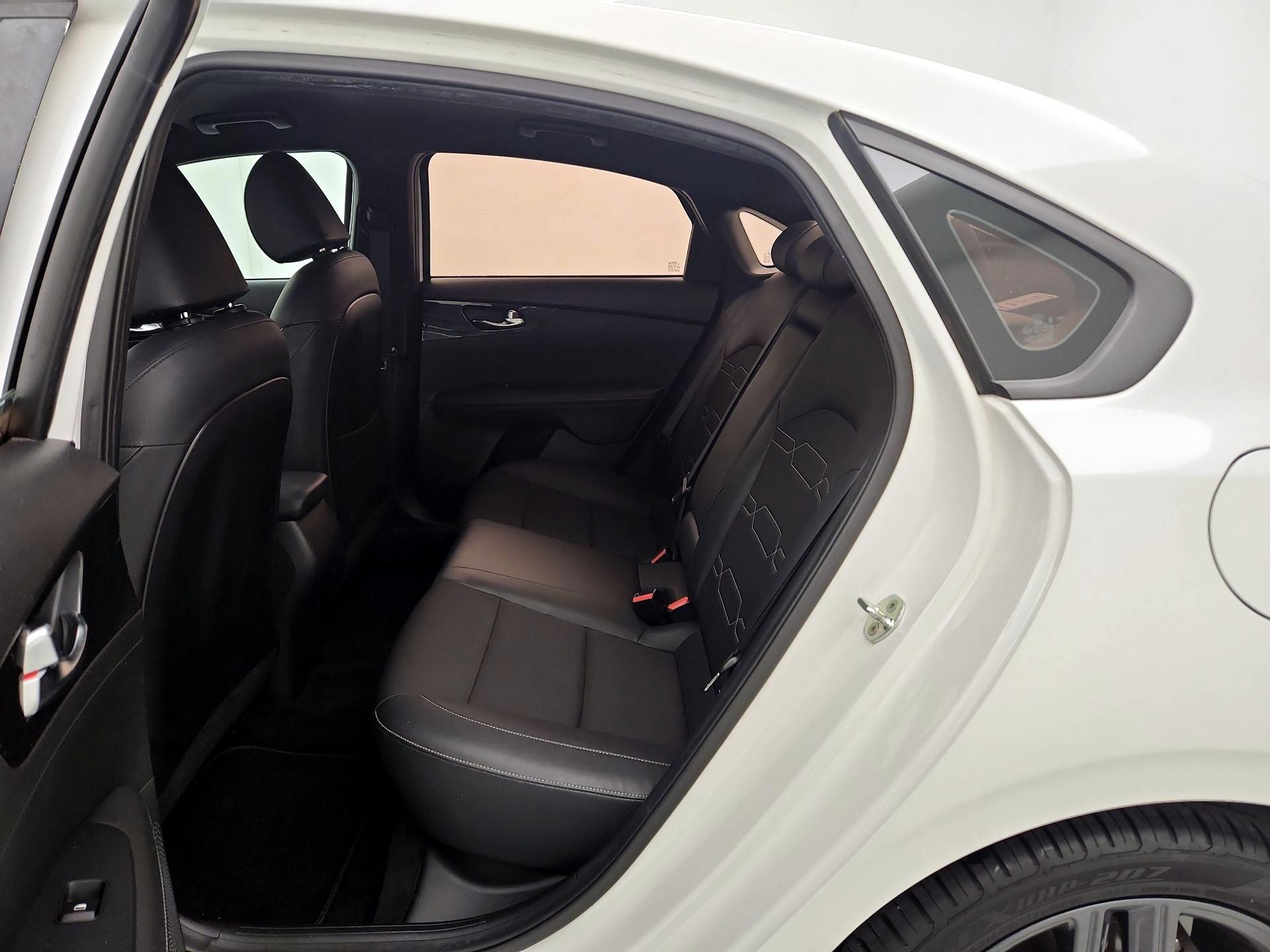 Thumbnail: 2020 Kia Forte - 19