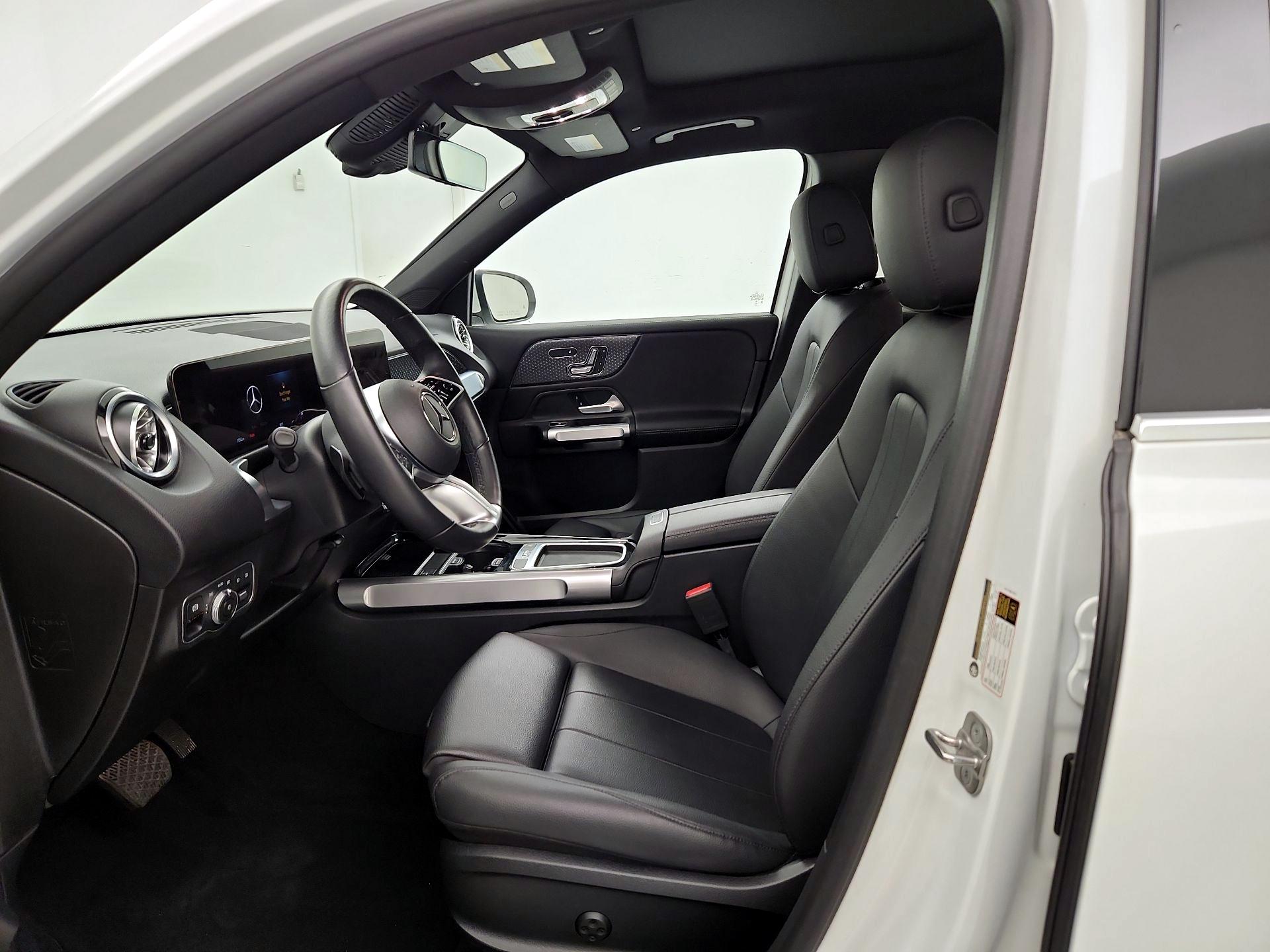 Thumbnail: 2025 Mercedes-Benz GLB - 11