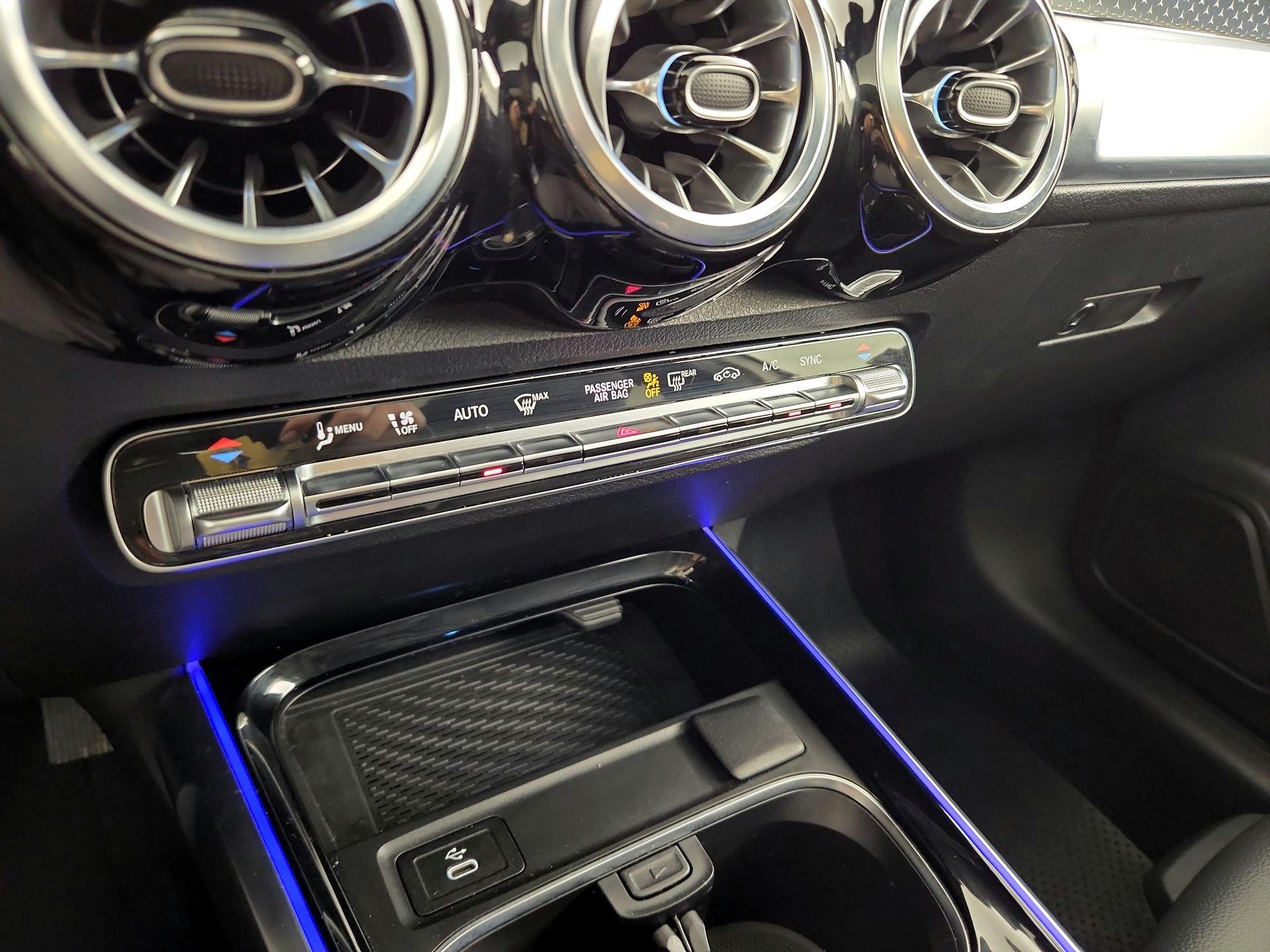 Thumbnail: 2025 Mercedes-Benz GLB - 16