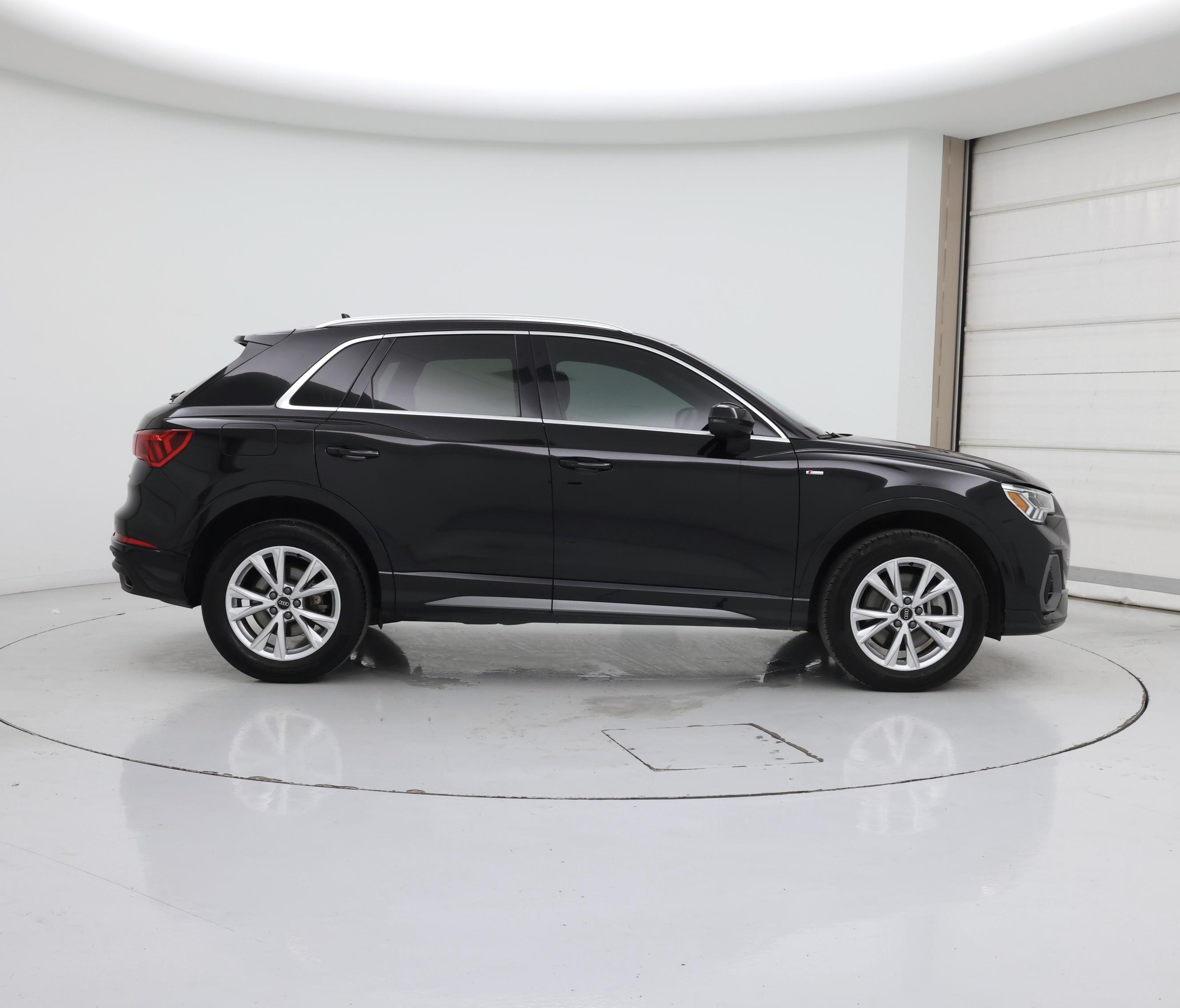 Thumbnail: 2024 Audi Q3 - 7