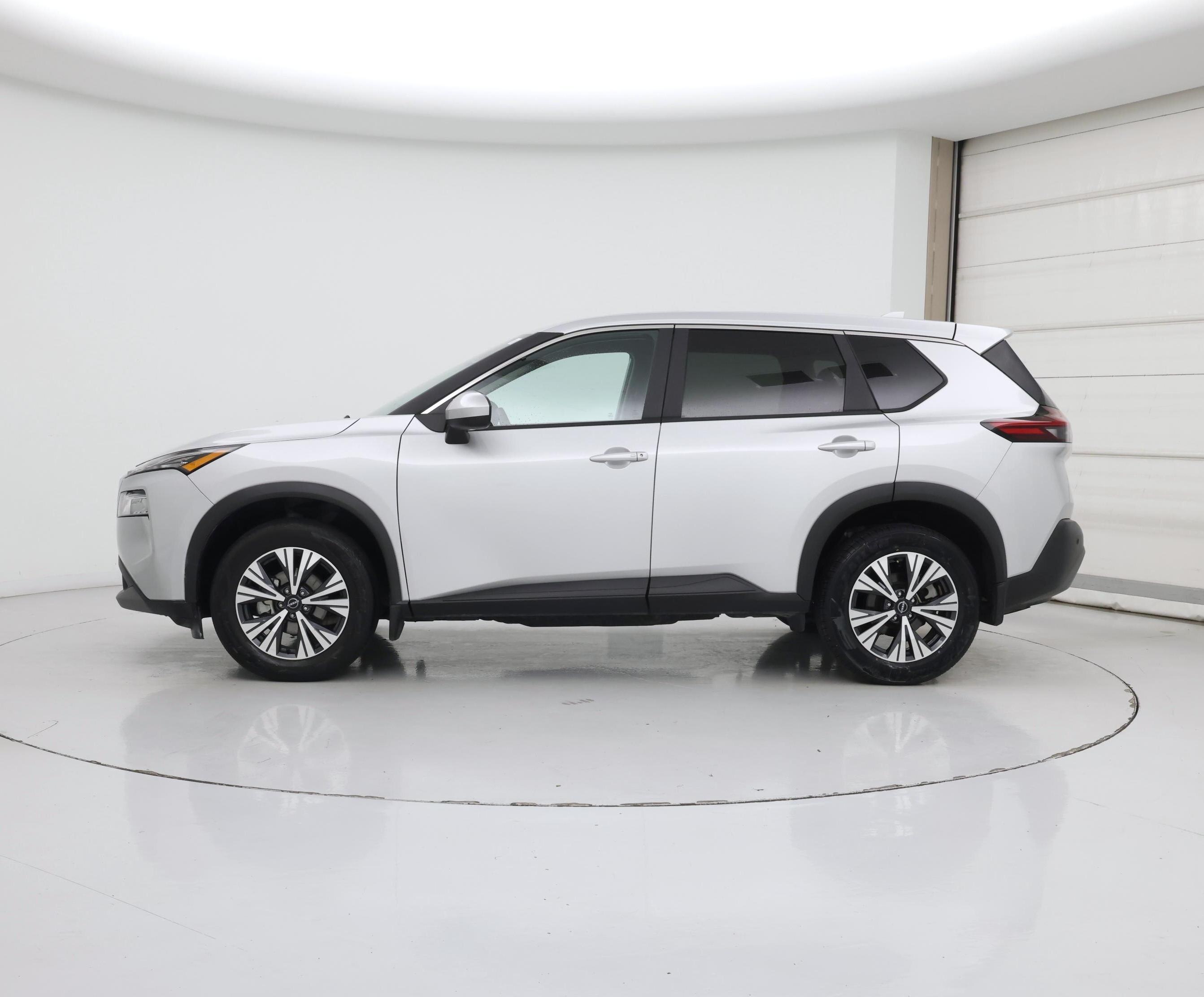 Thumbnail: 2023 Nissan Rogue - 3