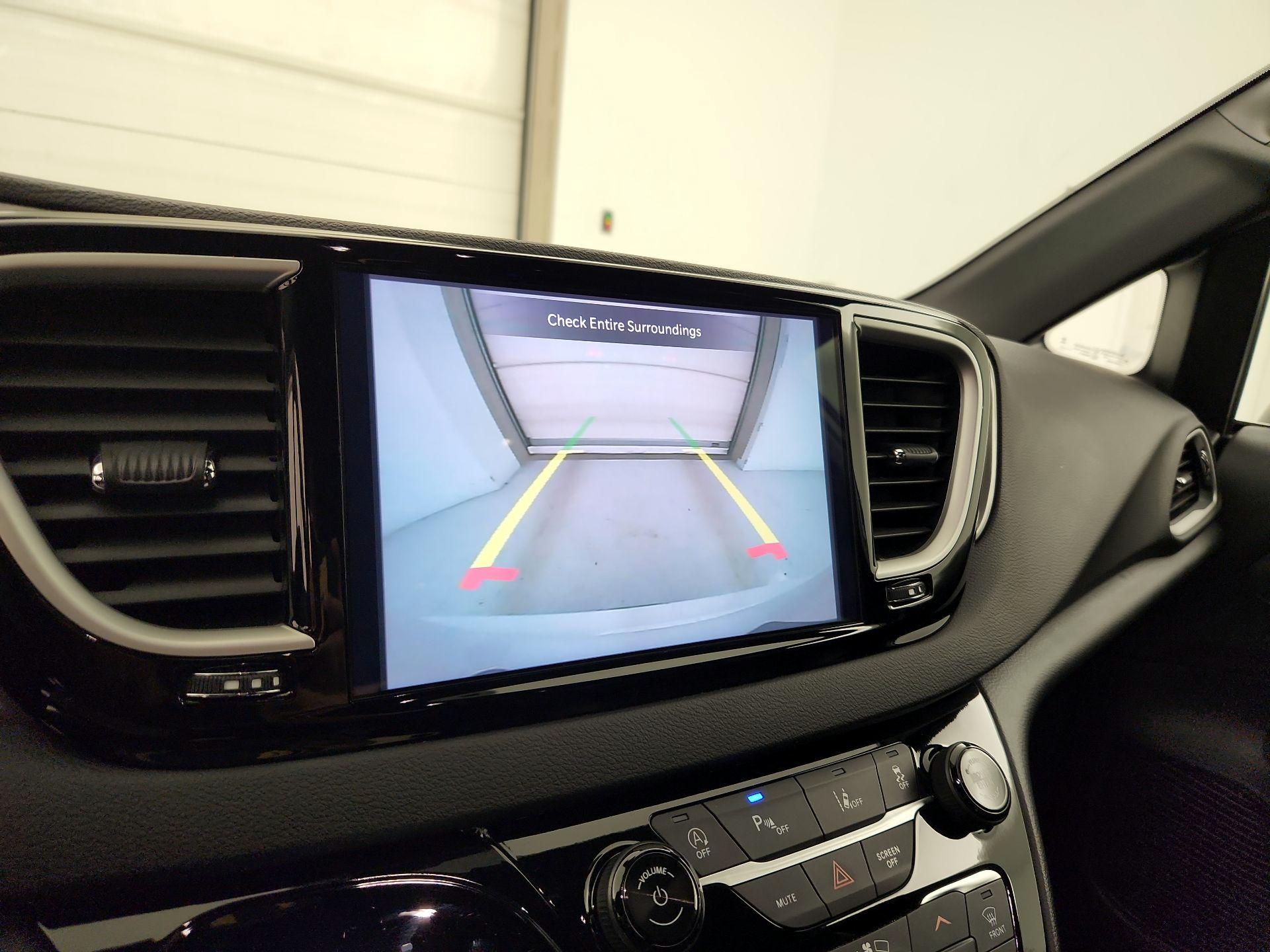 Thumbnail: 2025 Chrysler Pacifica - 14