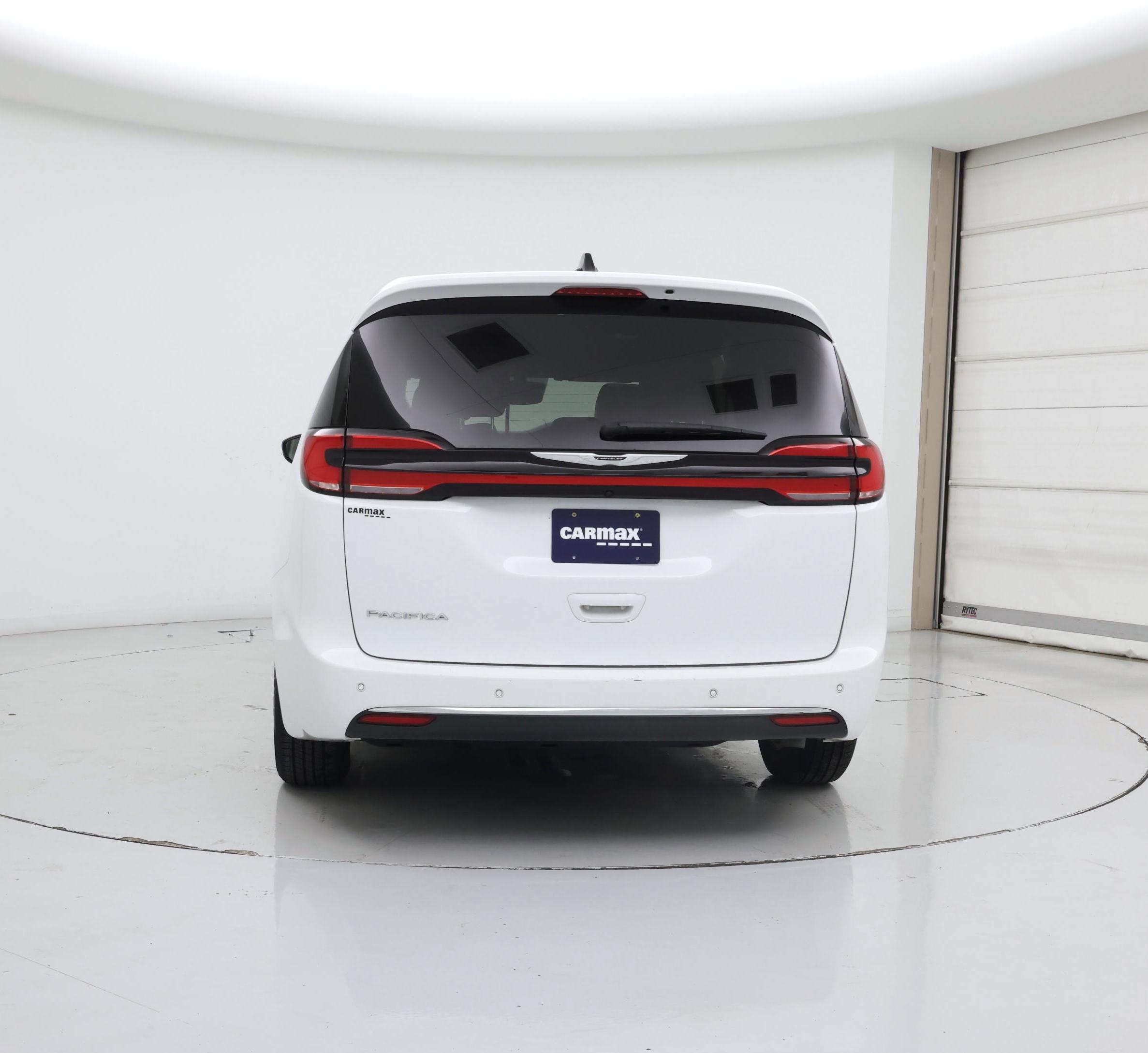 Thumbnail: 2025 Chrysler Pacifica - 6