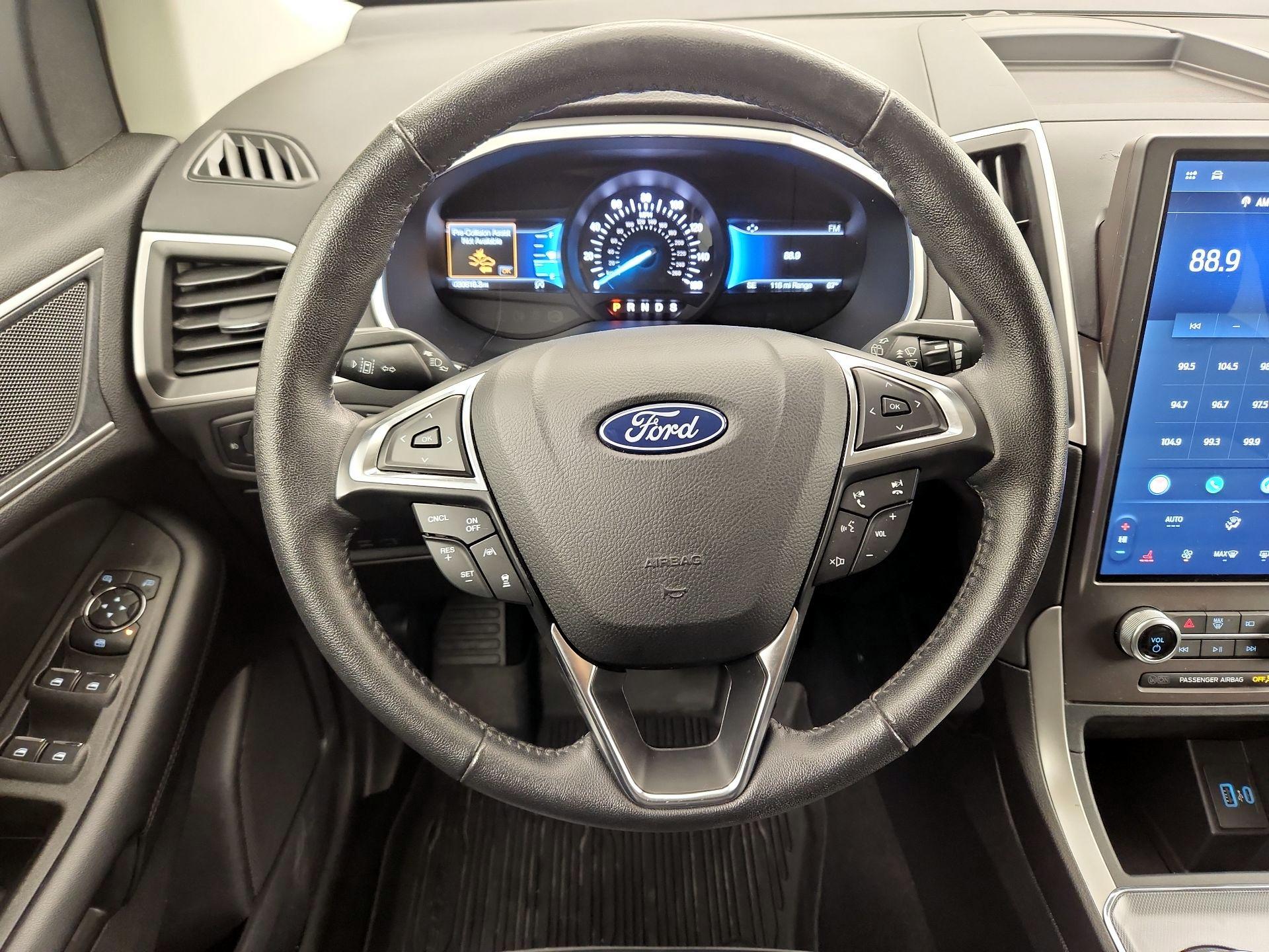 Thumbnail: 2021 Ford Edge - 10