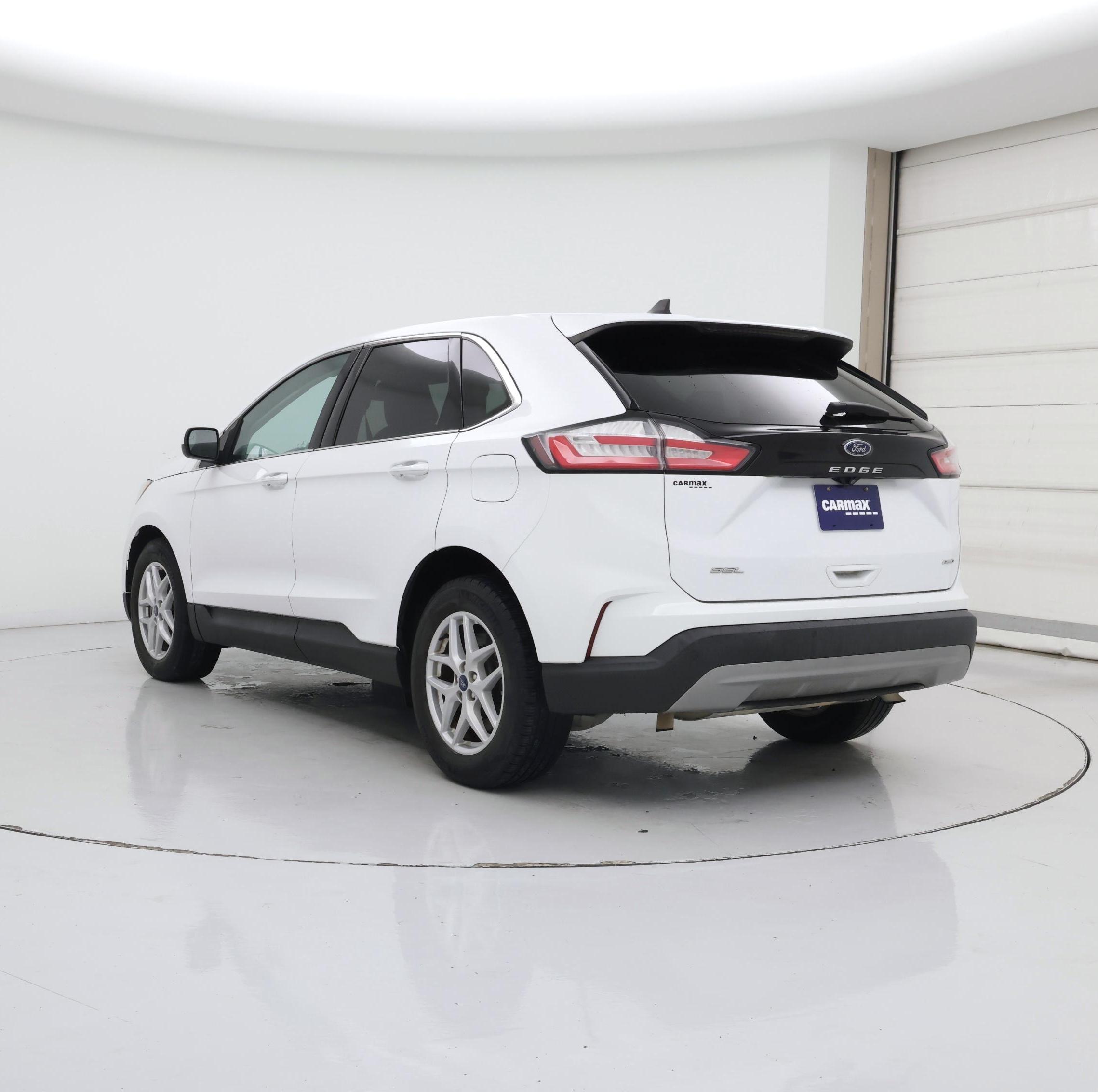 Thumbnail: 2021 Ford Edge - 2