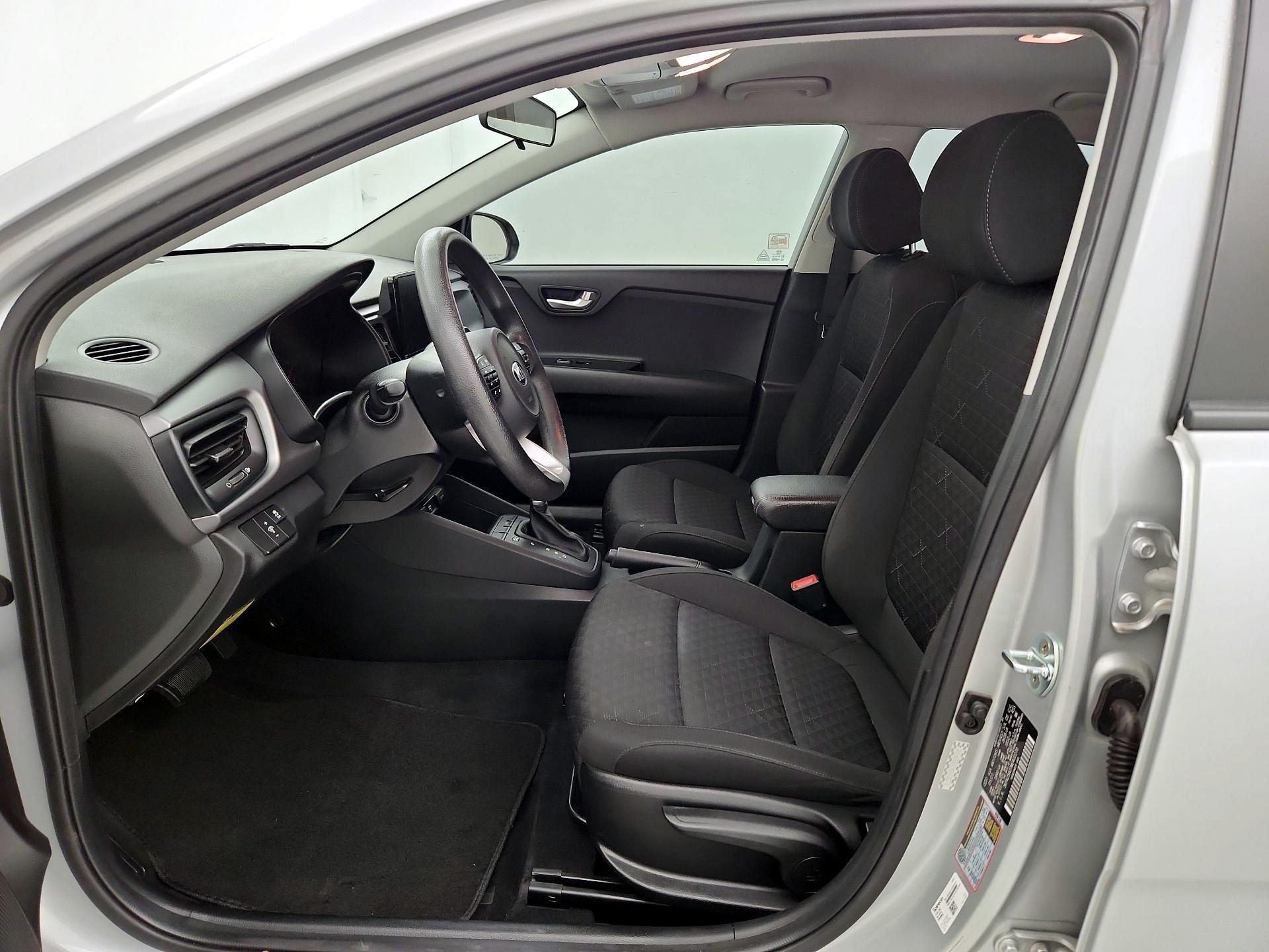 Thumbnail: 2021 Kia Rio5 - 11