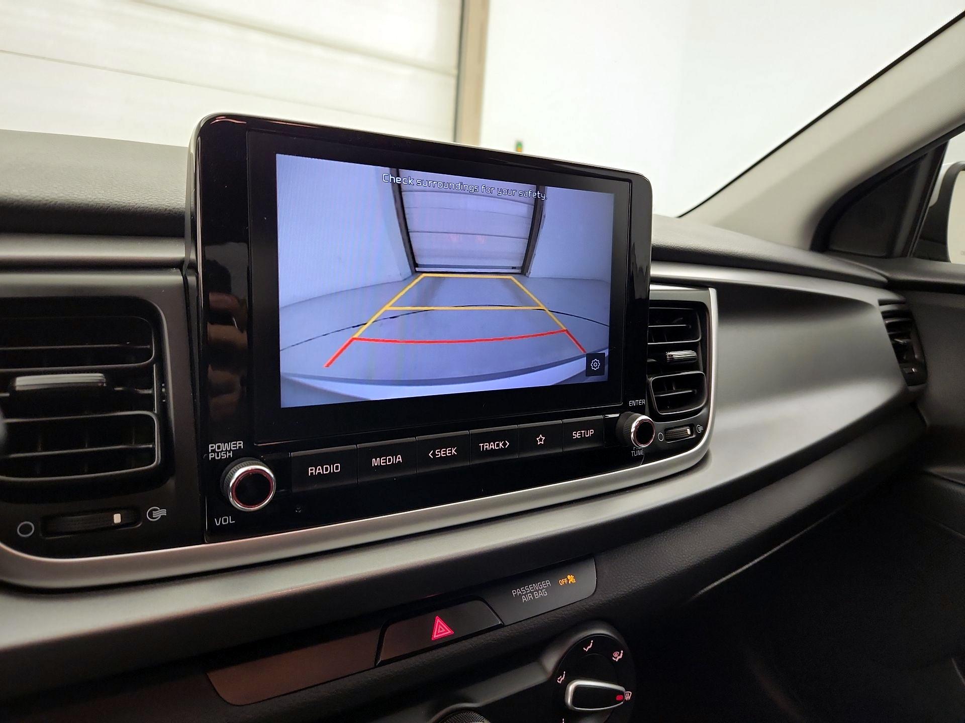 Thumbnail: 2021 Kia Rio5 - 14