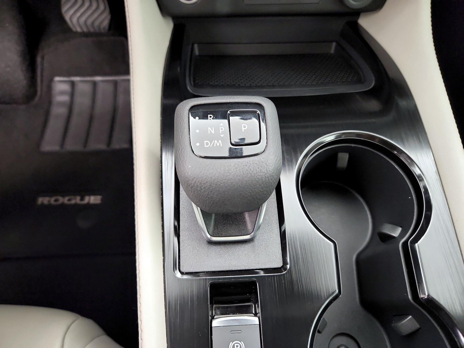 Thumbnail: 2023 Nissan Rogue - 18