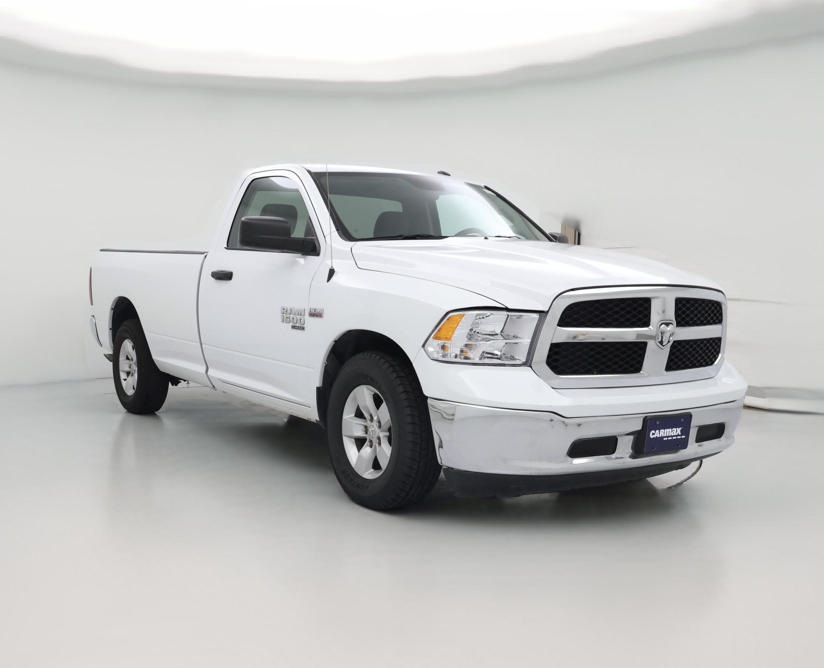Thumbnail: 2021 RAM 1500 Classic - 1