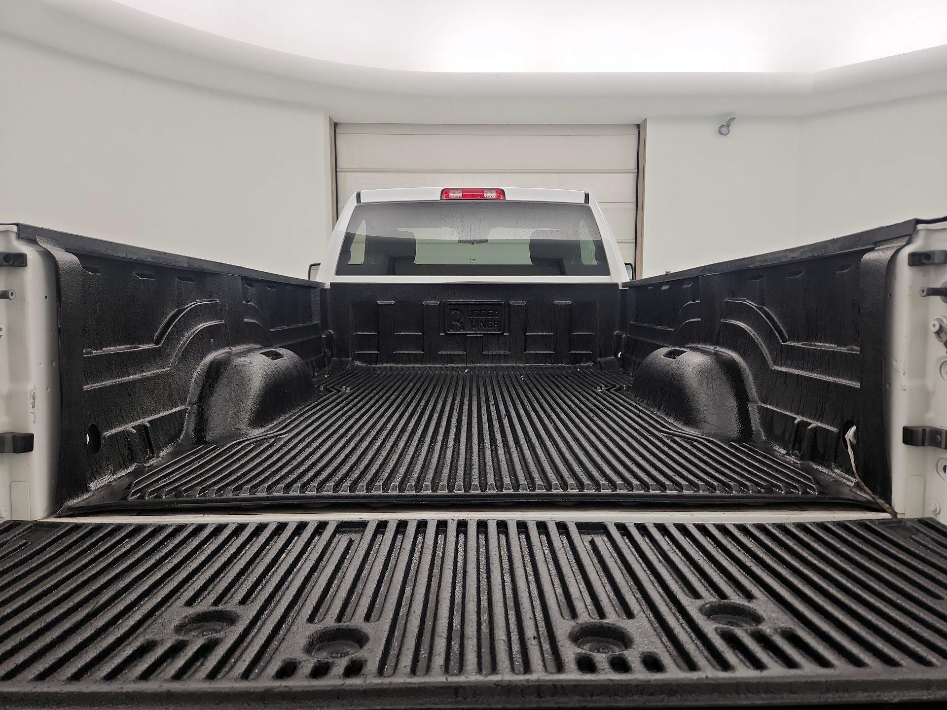 Thumbnail: 2021 RAM 1500 Classic - 18