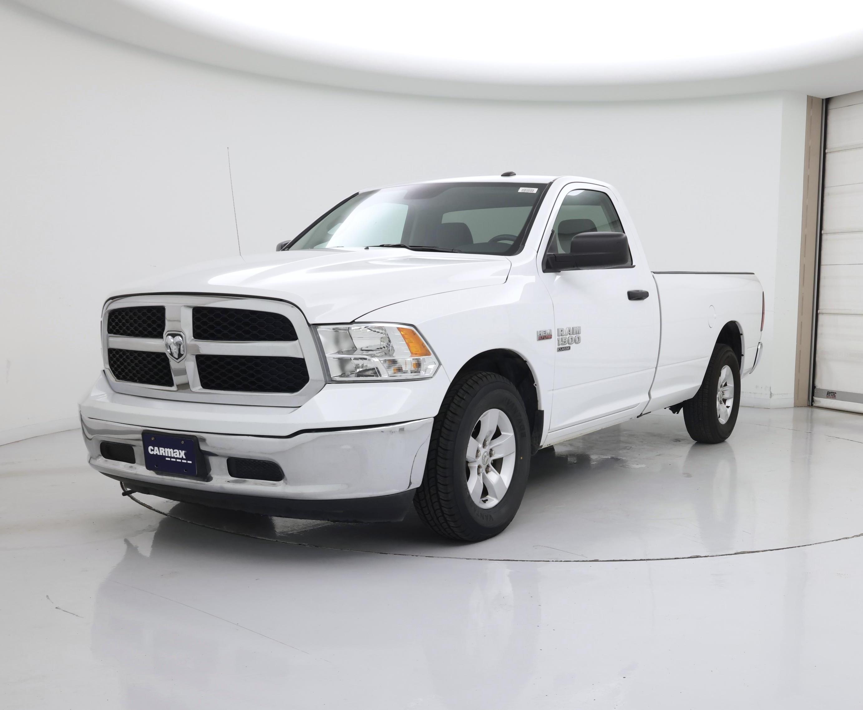 Thumbnail: 2021 RAM 1500 Classic - 4
