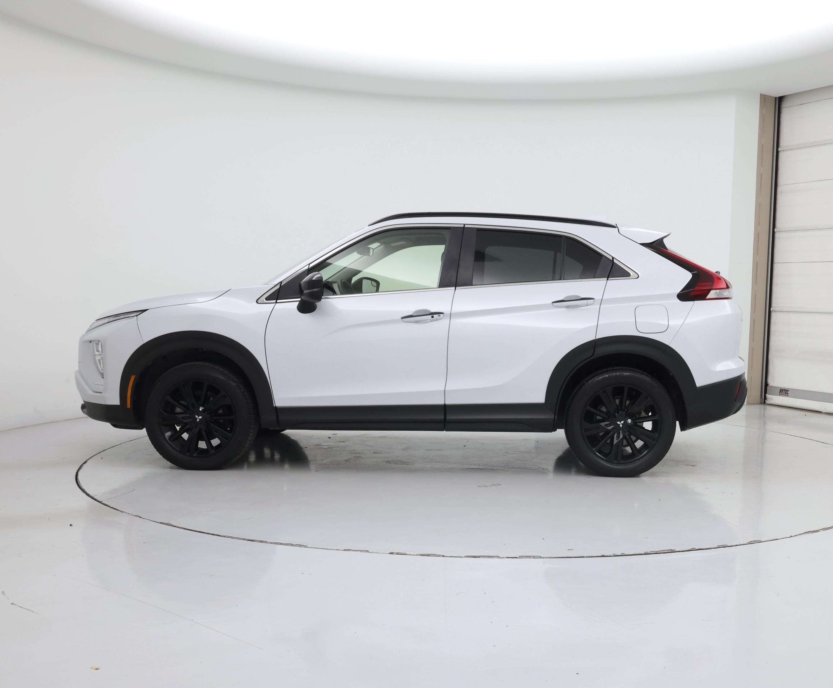 Thumbnail: 2024 Mitsubishi Eclipse Cross - 3