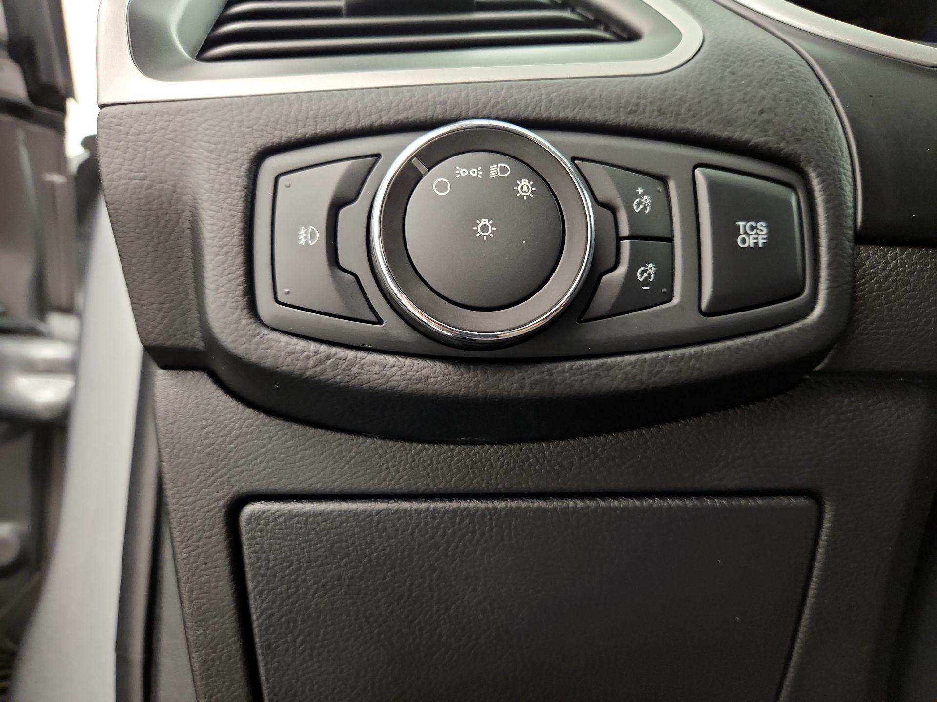 Thumbnail: 2021 Ford Edge - 13