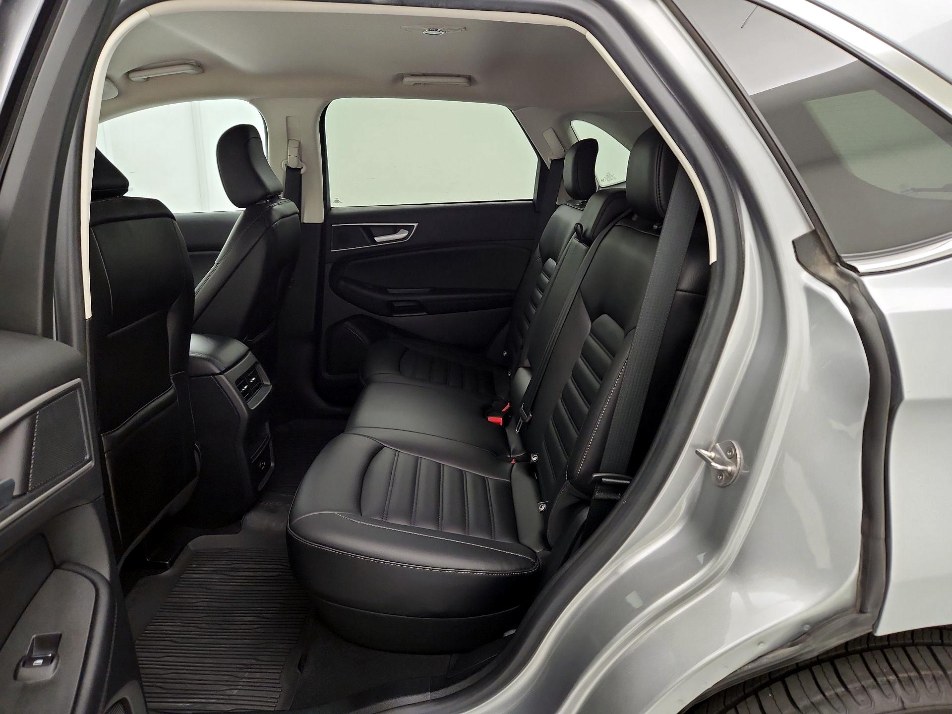 Thumbnail: 2021 Ford Edge - 19