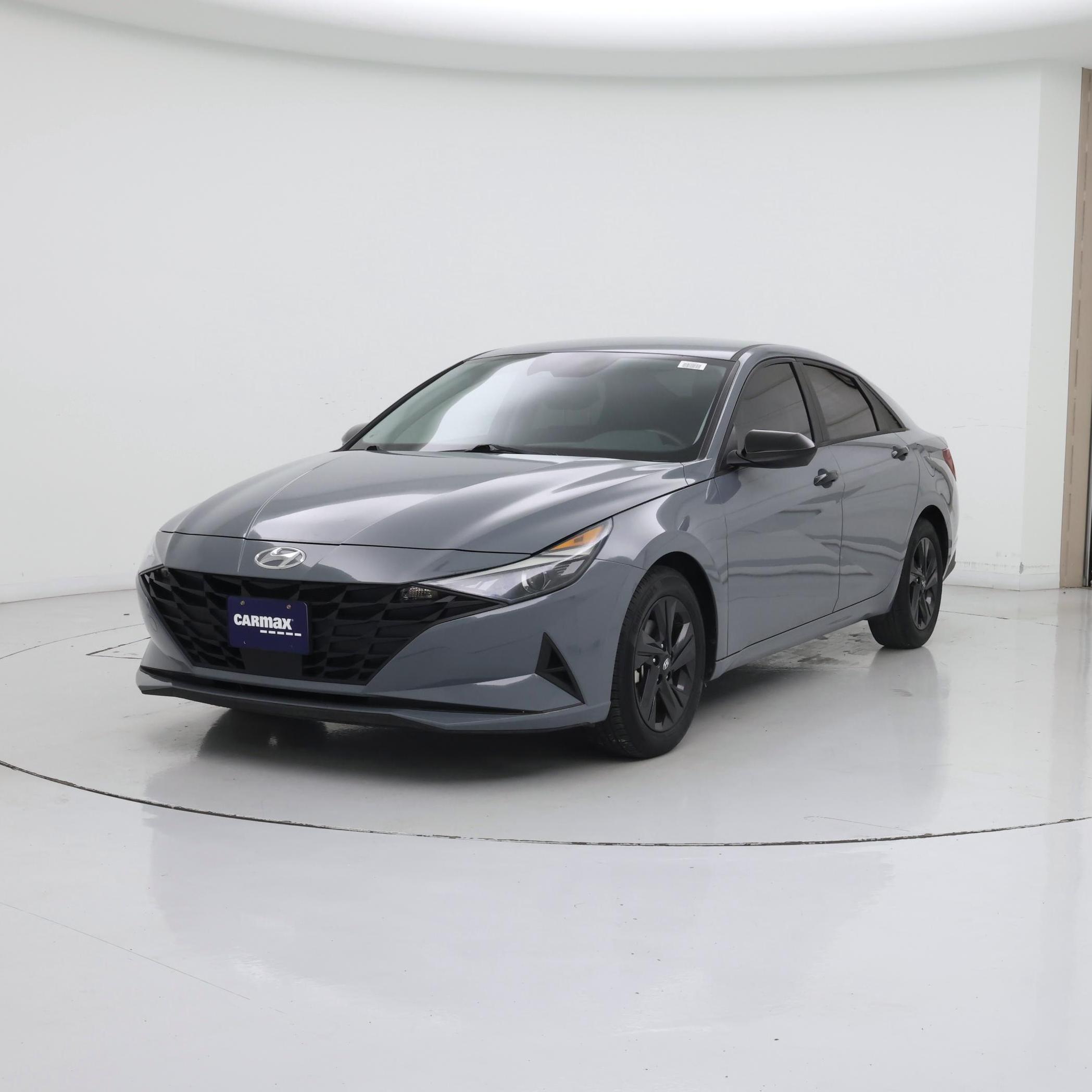 Thumbnail: 2022 Hyundai Elantra - 4