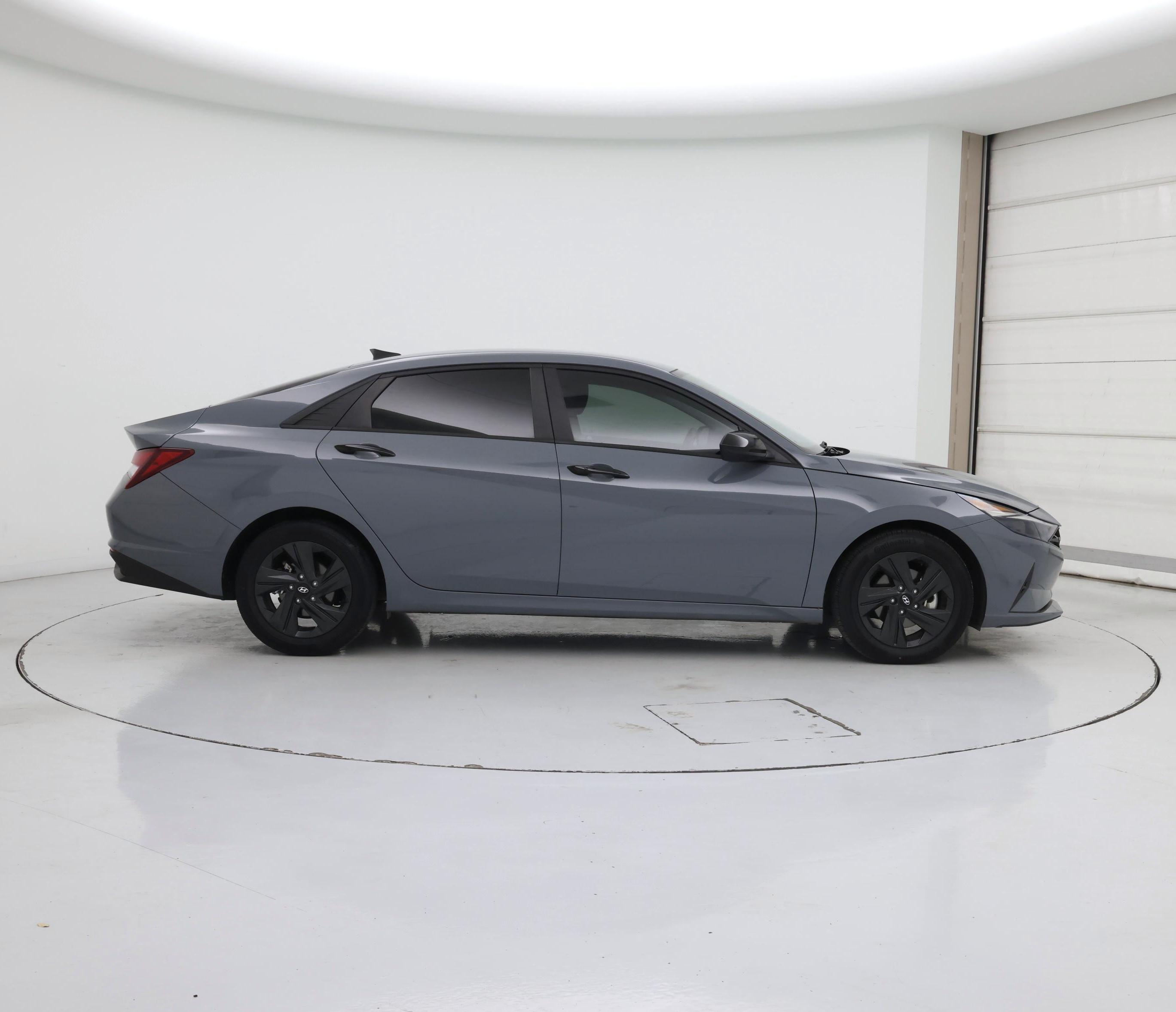 Thumbnail: 2022 Hyundai Elantra - 7