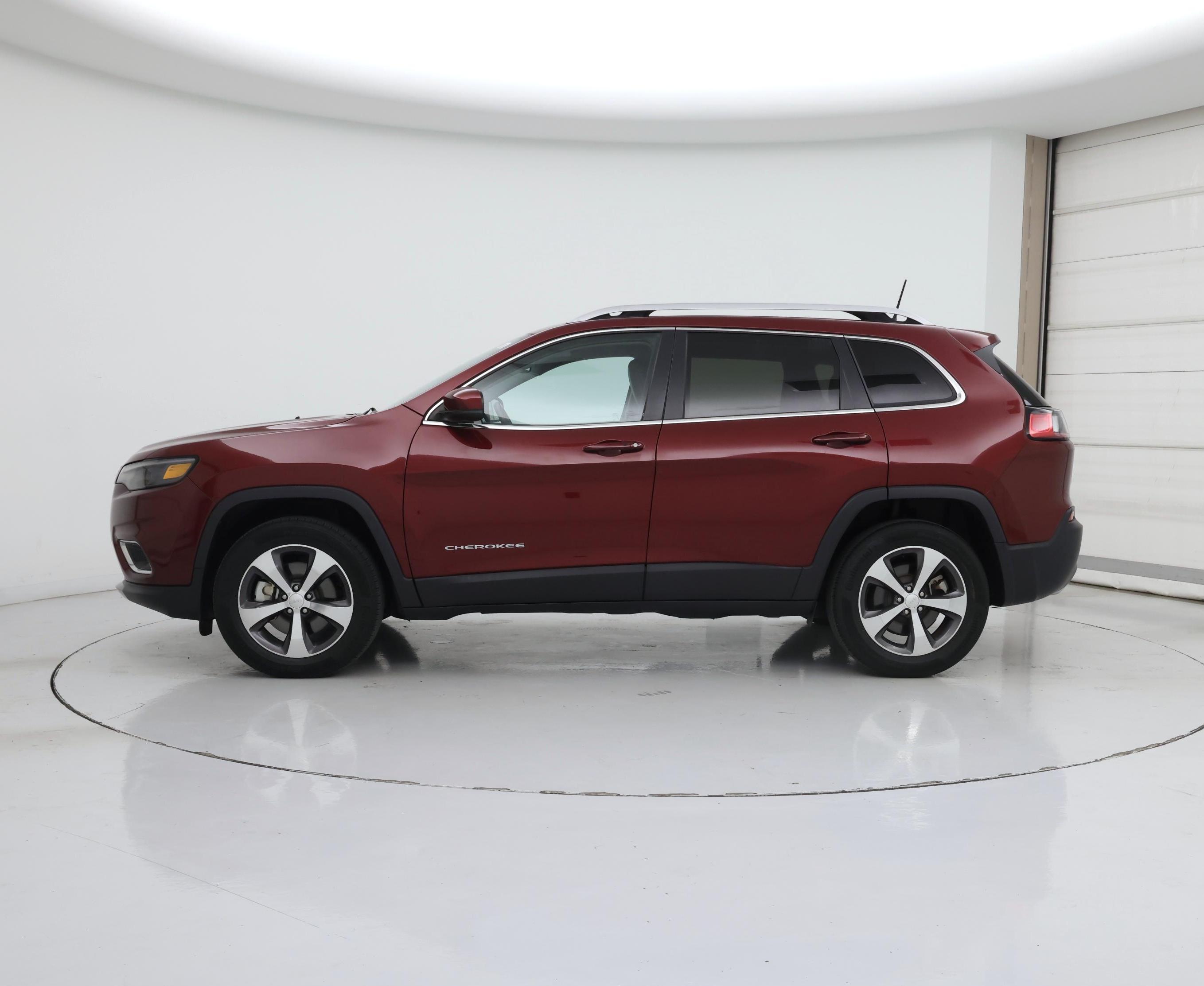 Thumbnail: 2020 Jeep Cherokee - 3