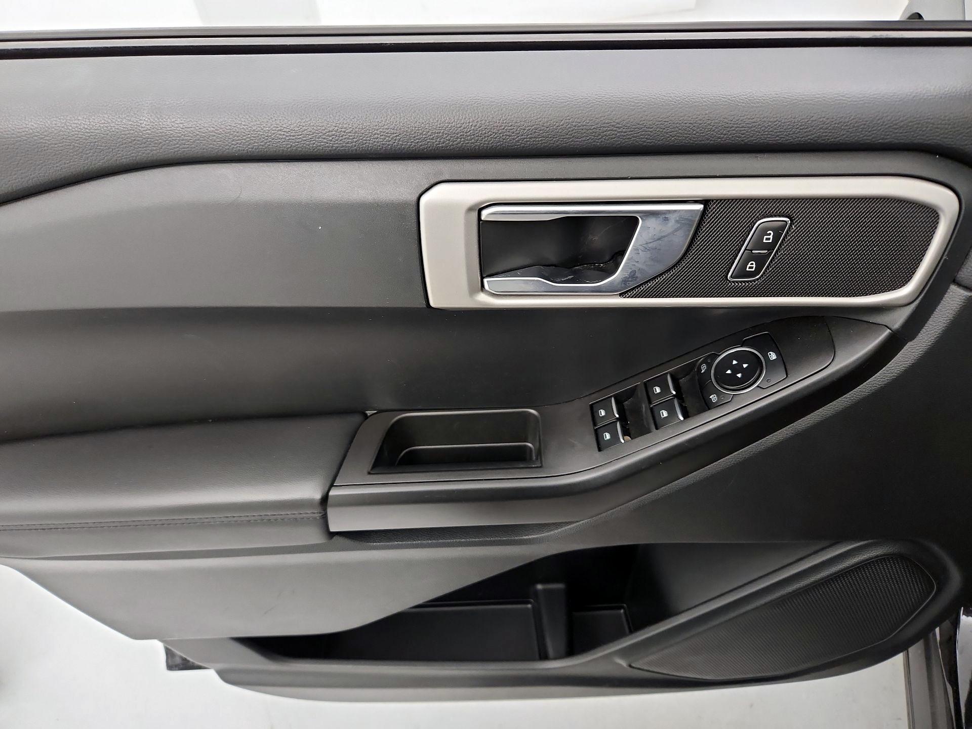 Thumbnail: 2023 Ford Explorer - 12