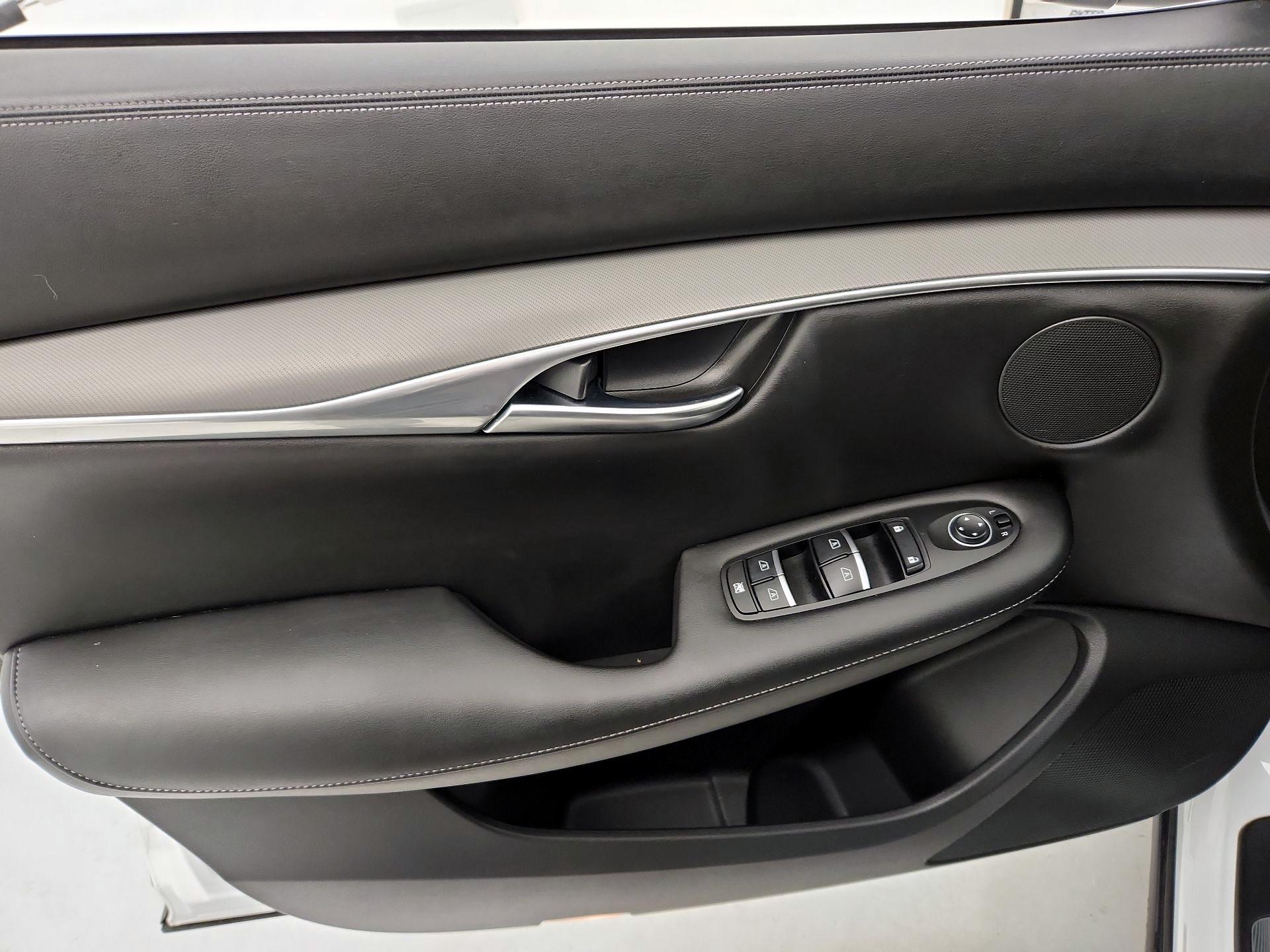 Thumbnail: 2024 INFINITI QX50 - 12