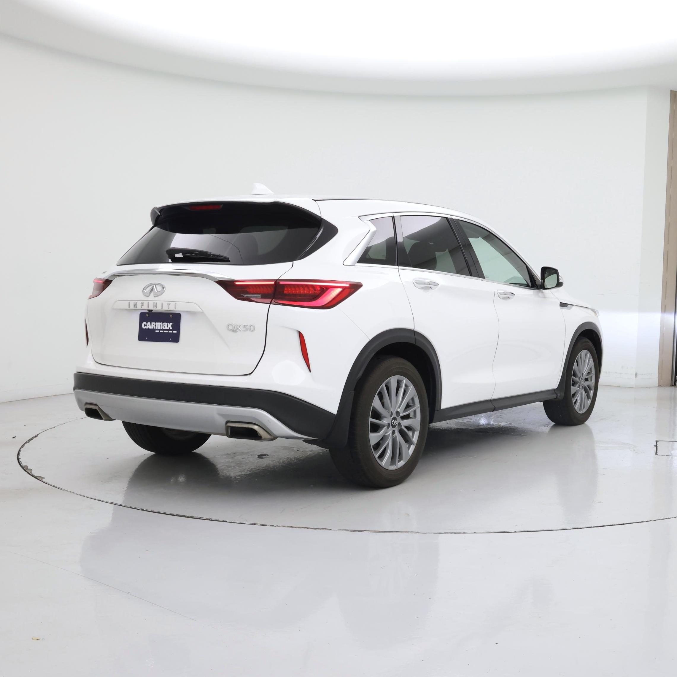 Thumbnail: 2024 INFINITI QX50 - 8