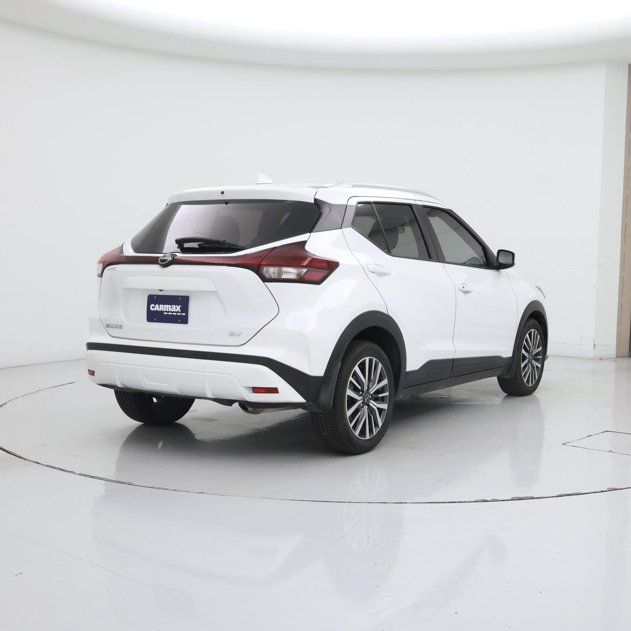 Thumbnail: 2024 Nissan Kicks - 8