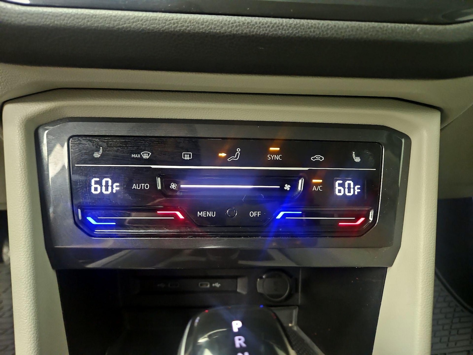 2022 Volkswagen Tiguan SE - Photo 17