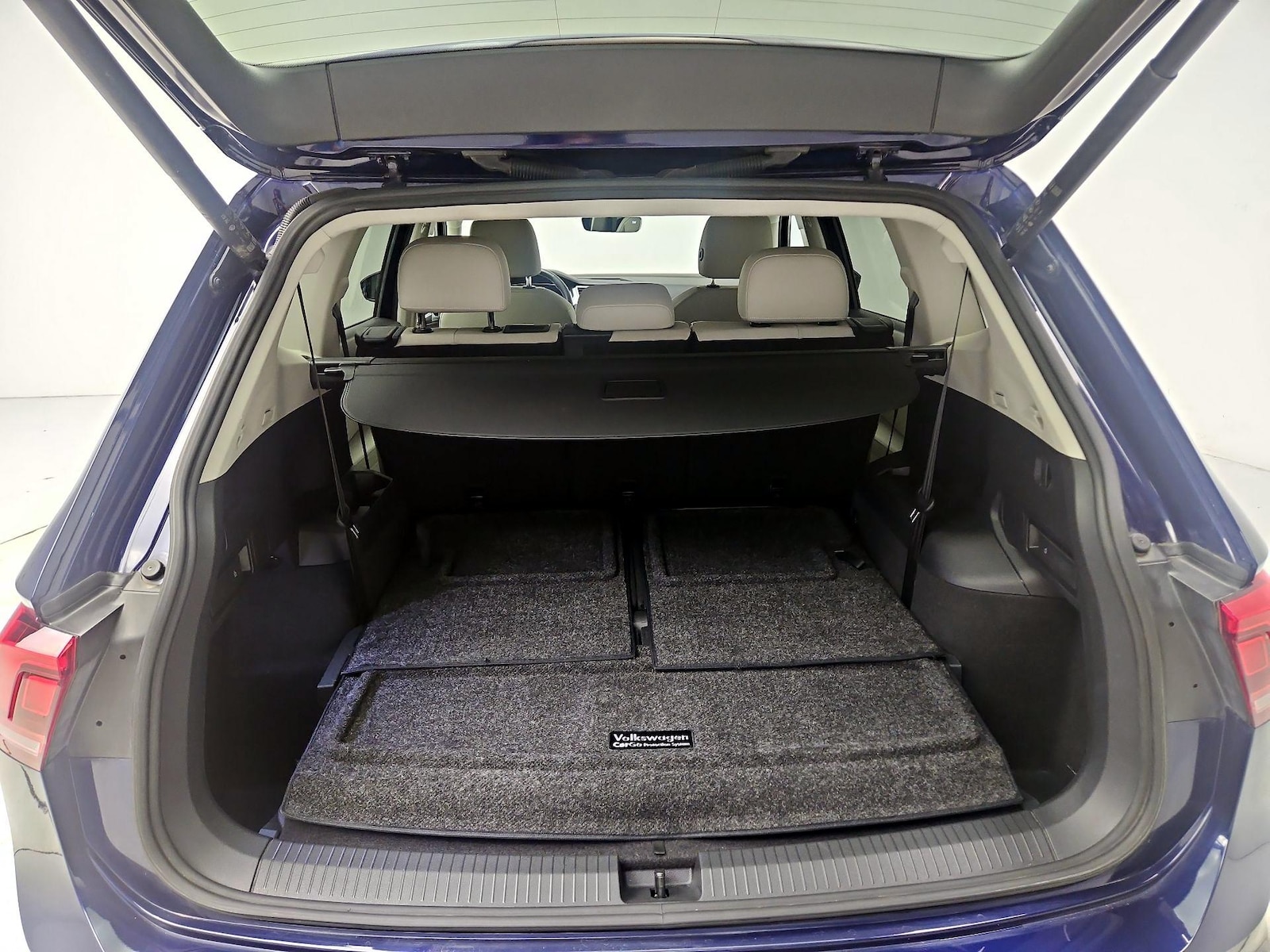 2022 Volkswagen Tiguan SE - Photo 21