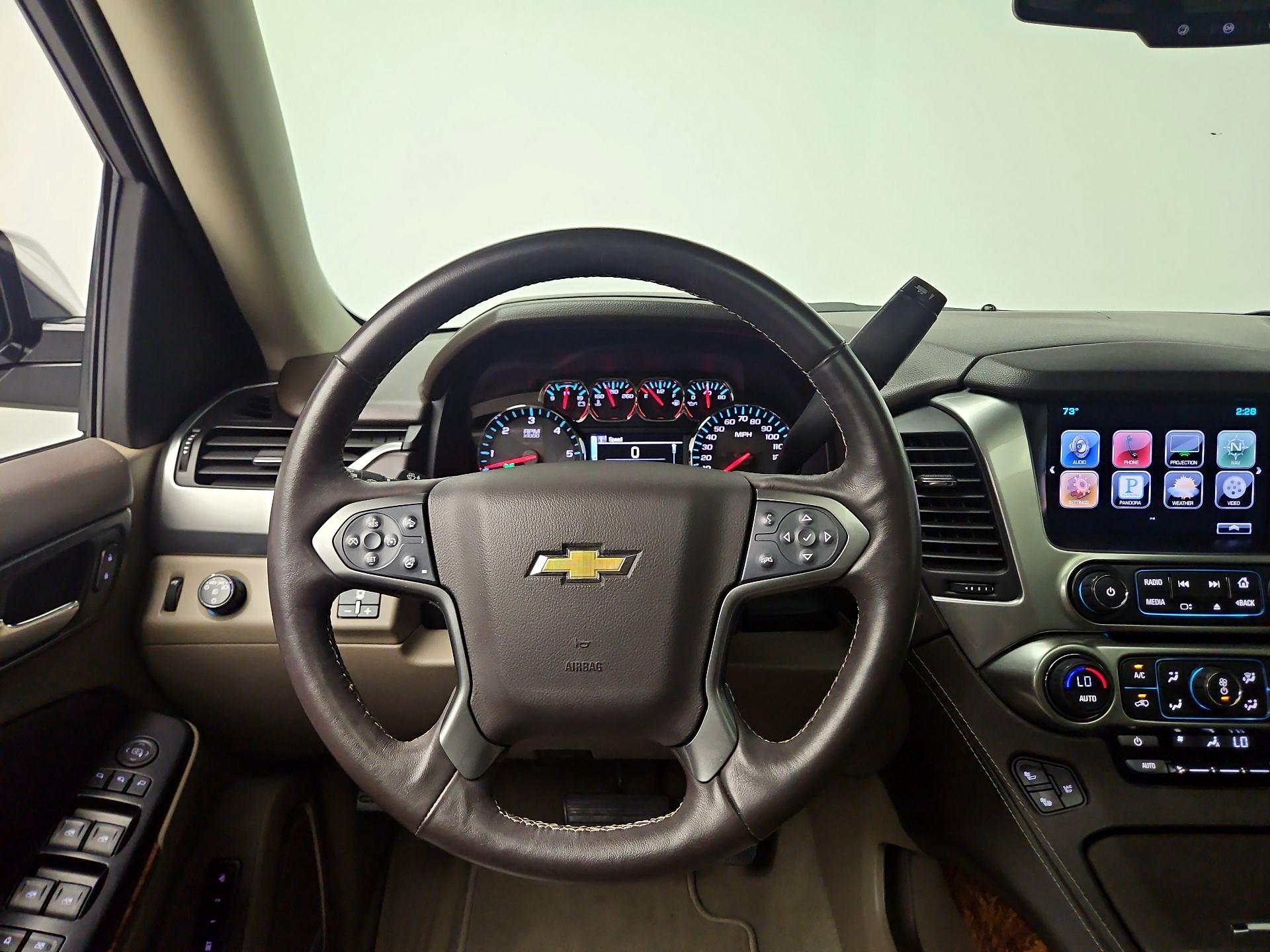 Thumbnail: 2016 Chevrolet Suburban - 10