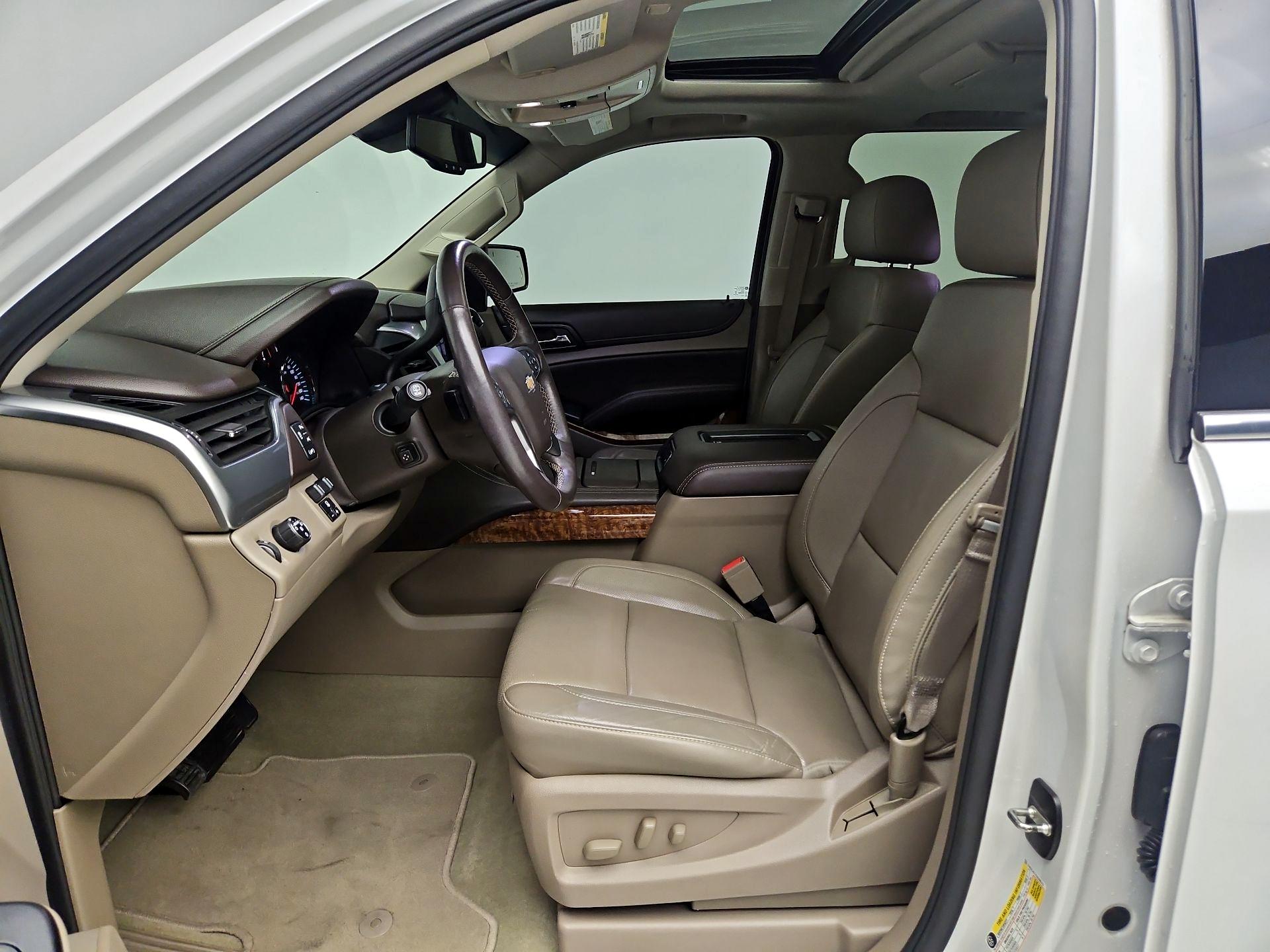 Thumbnail: 2016 Chevrolet Suburban - 11