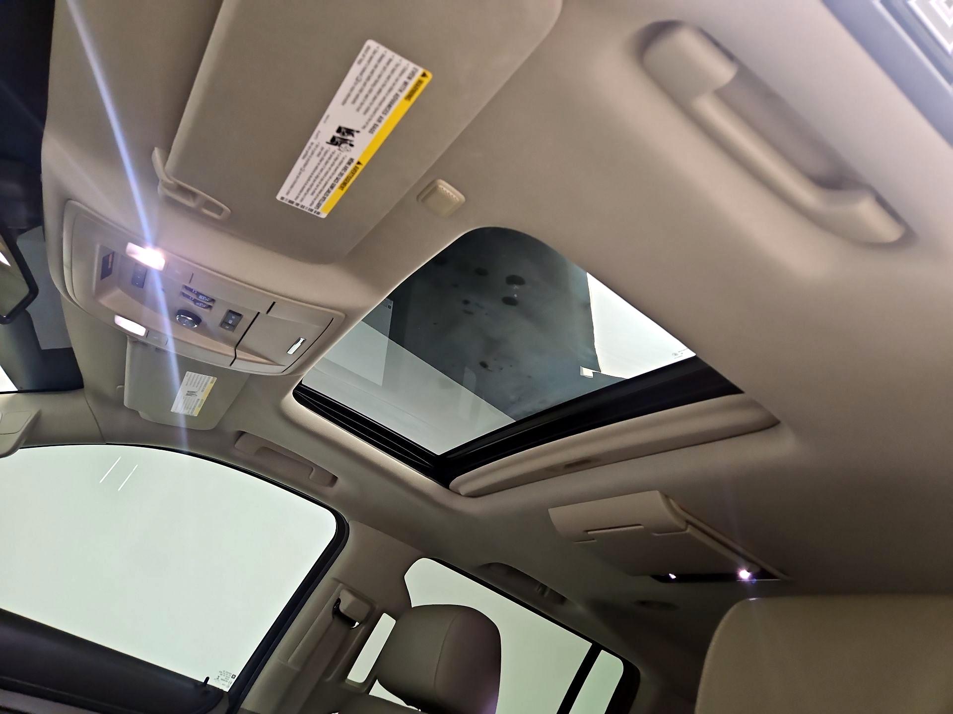 Thumbnail: 2016 Chevrolet Suburban - 20