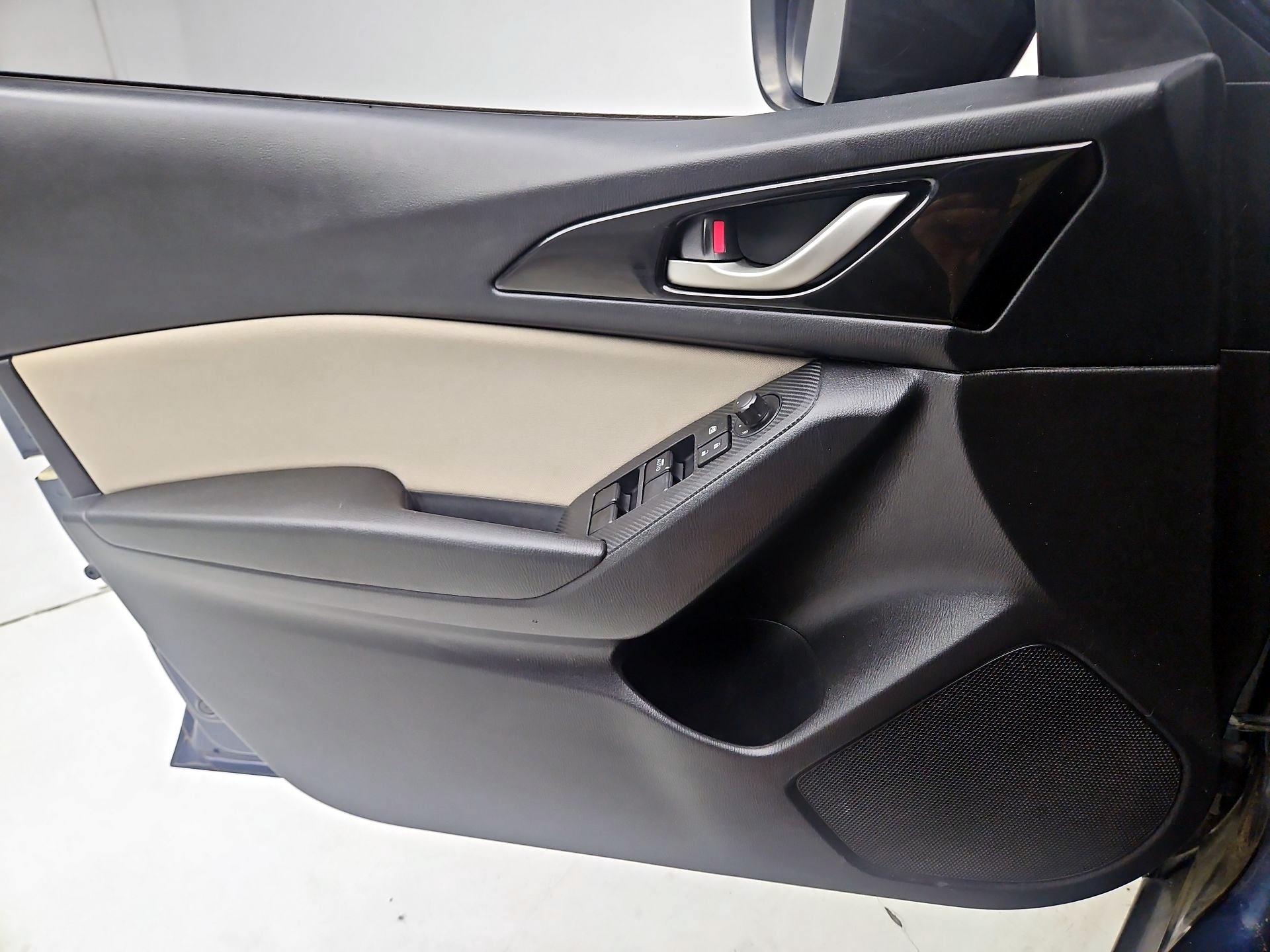 Thumbnail: 2015 Mazda Mazda3 - 12