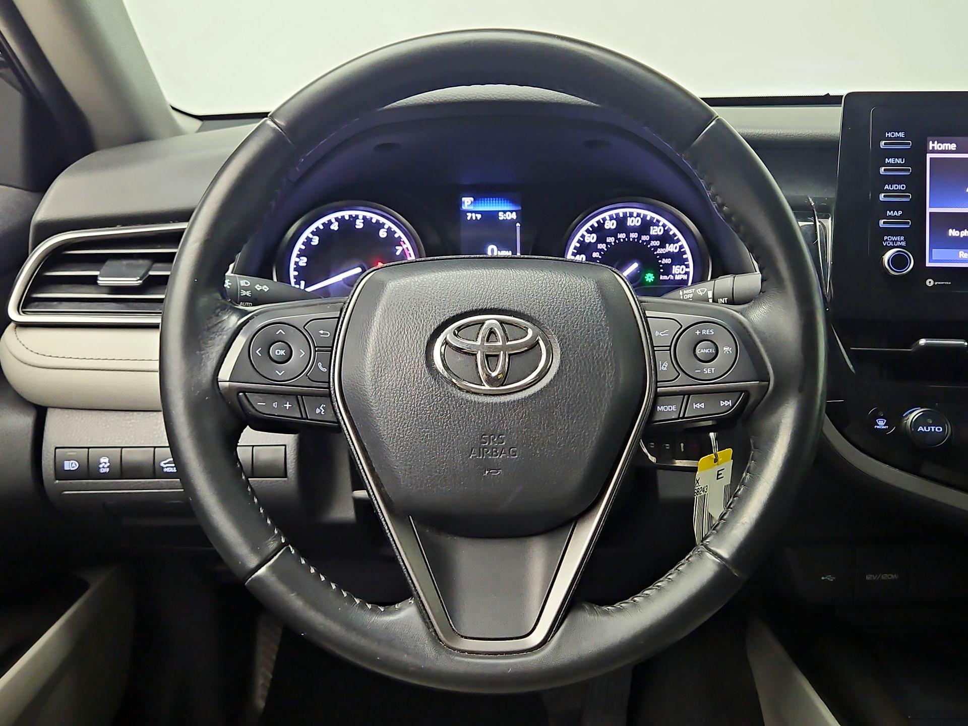 Thumbnail: 2022 Toyota Camry - 10