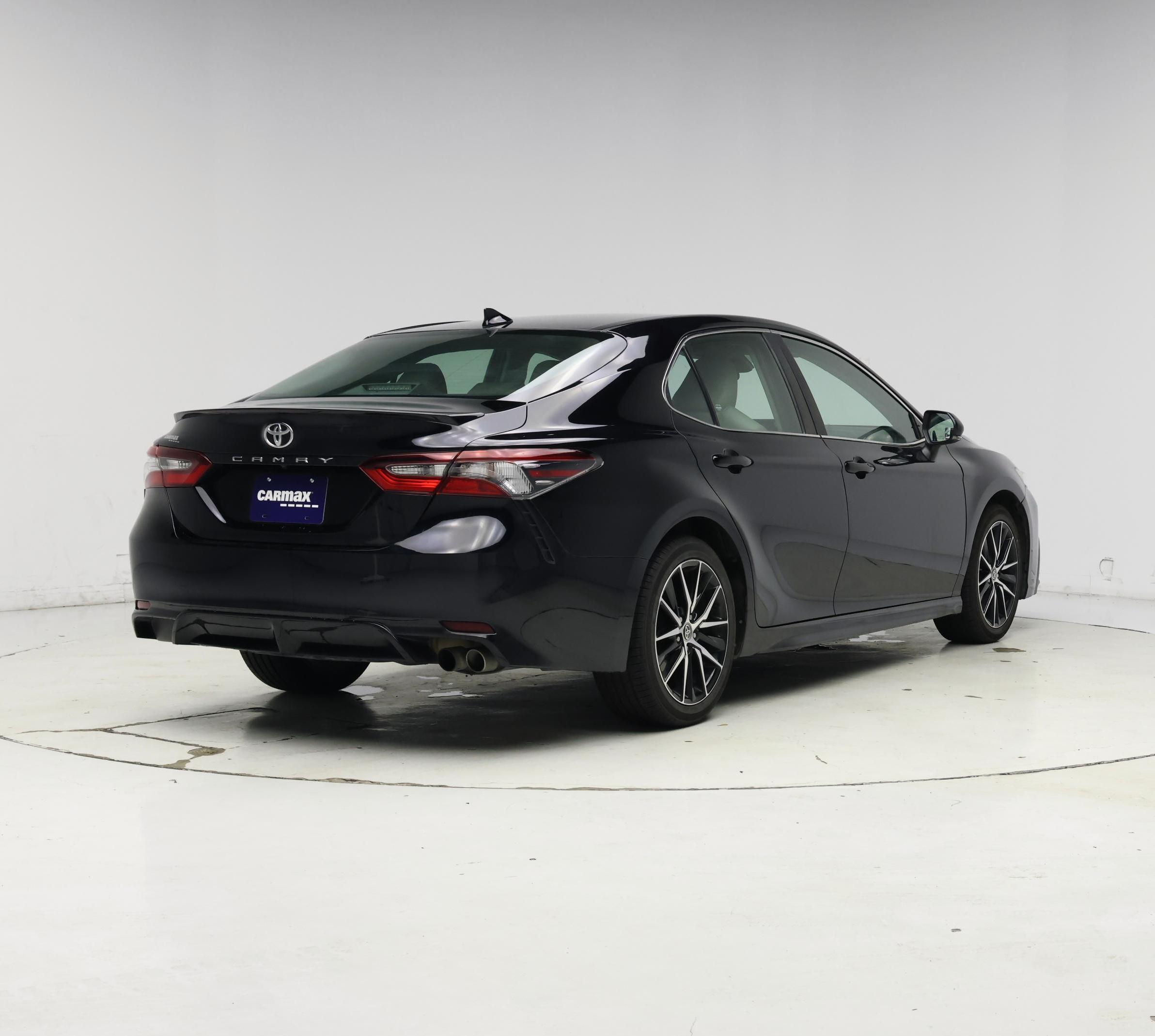 Thumbnail: 2022 Toyota Camry - 8