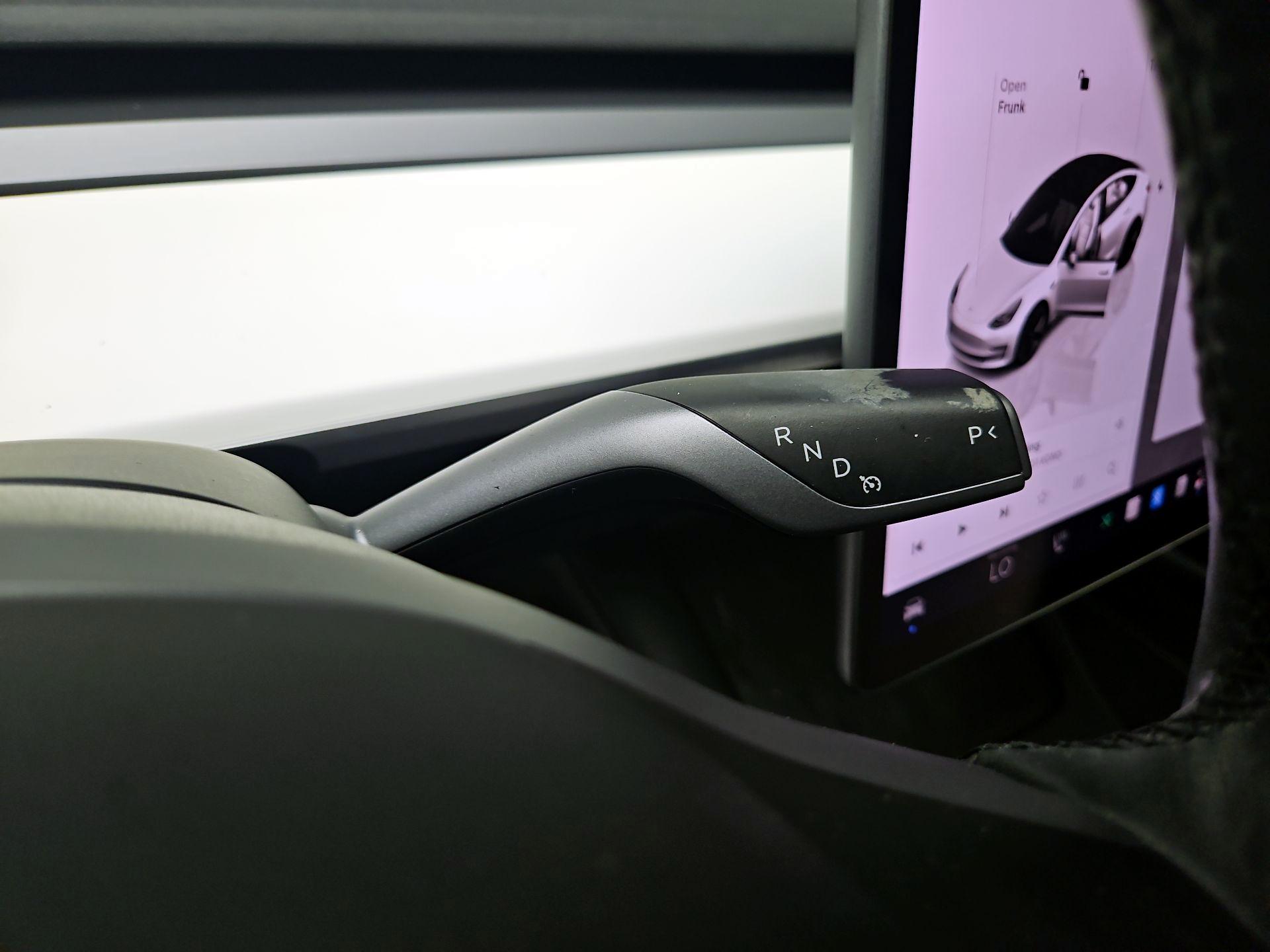 Thumbnail: 2023 Tesla Model 3 - 17