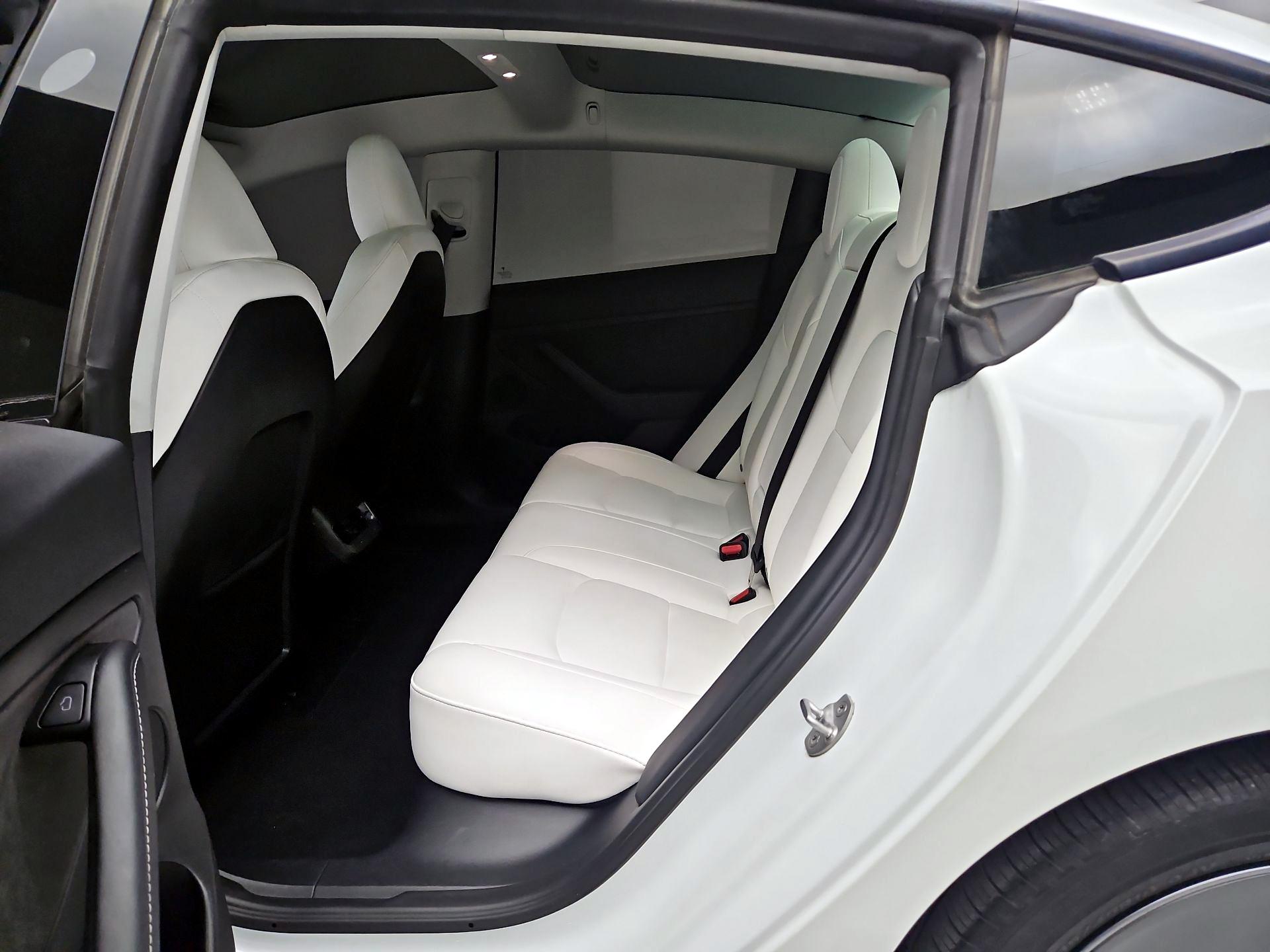 Thumbnail: 2023 Tesla Model 3 - 18