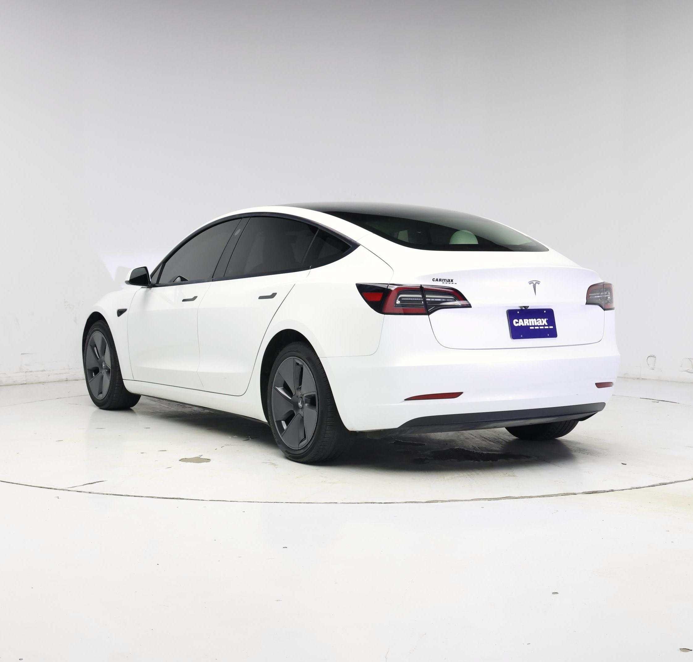 Thumbnail: 2023 Tesla Model 3 - 2