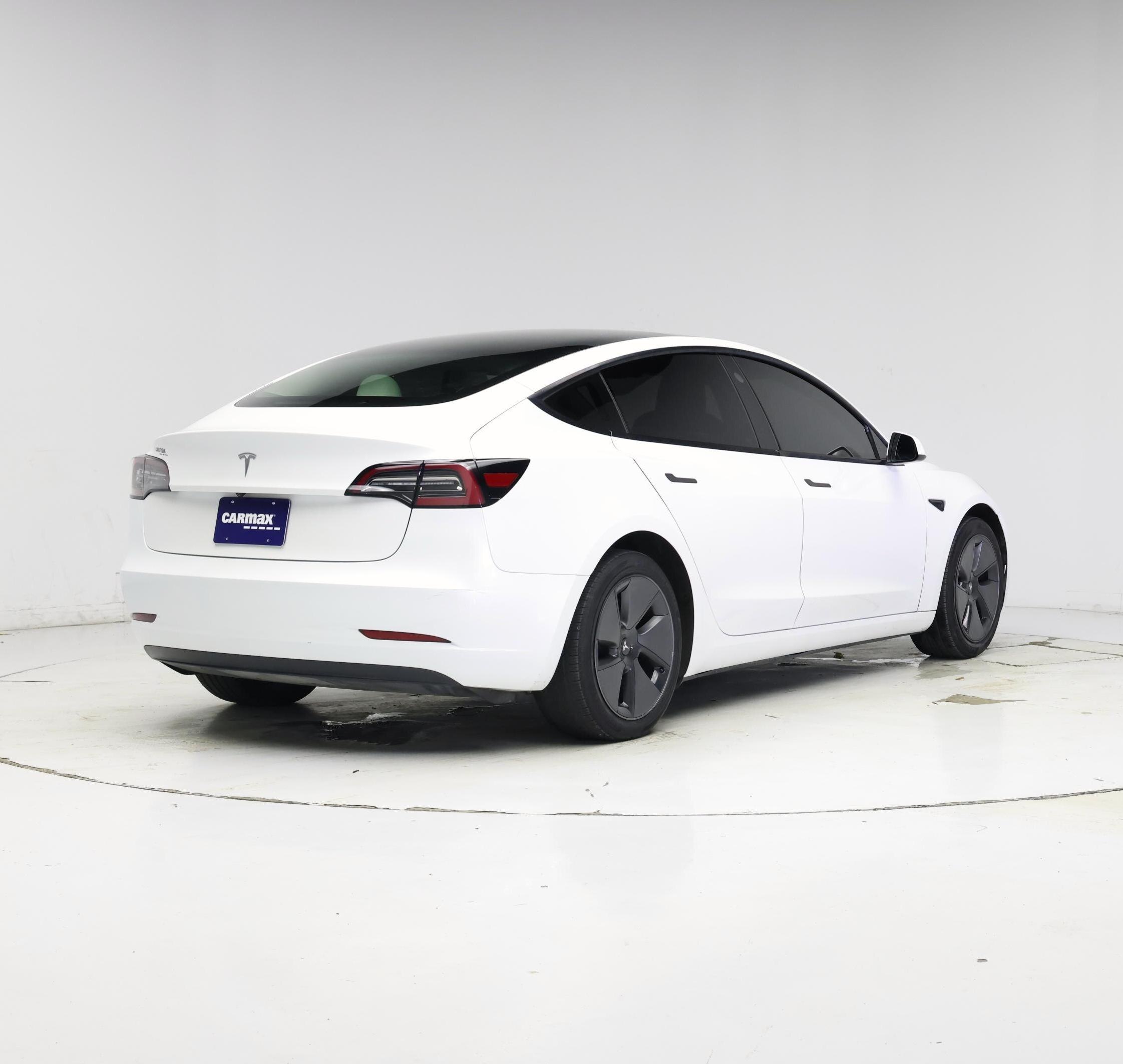 Thumbnail: 2023 Tesla Model 3 - 8