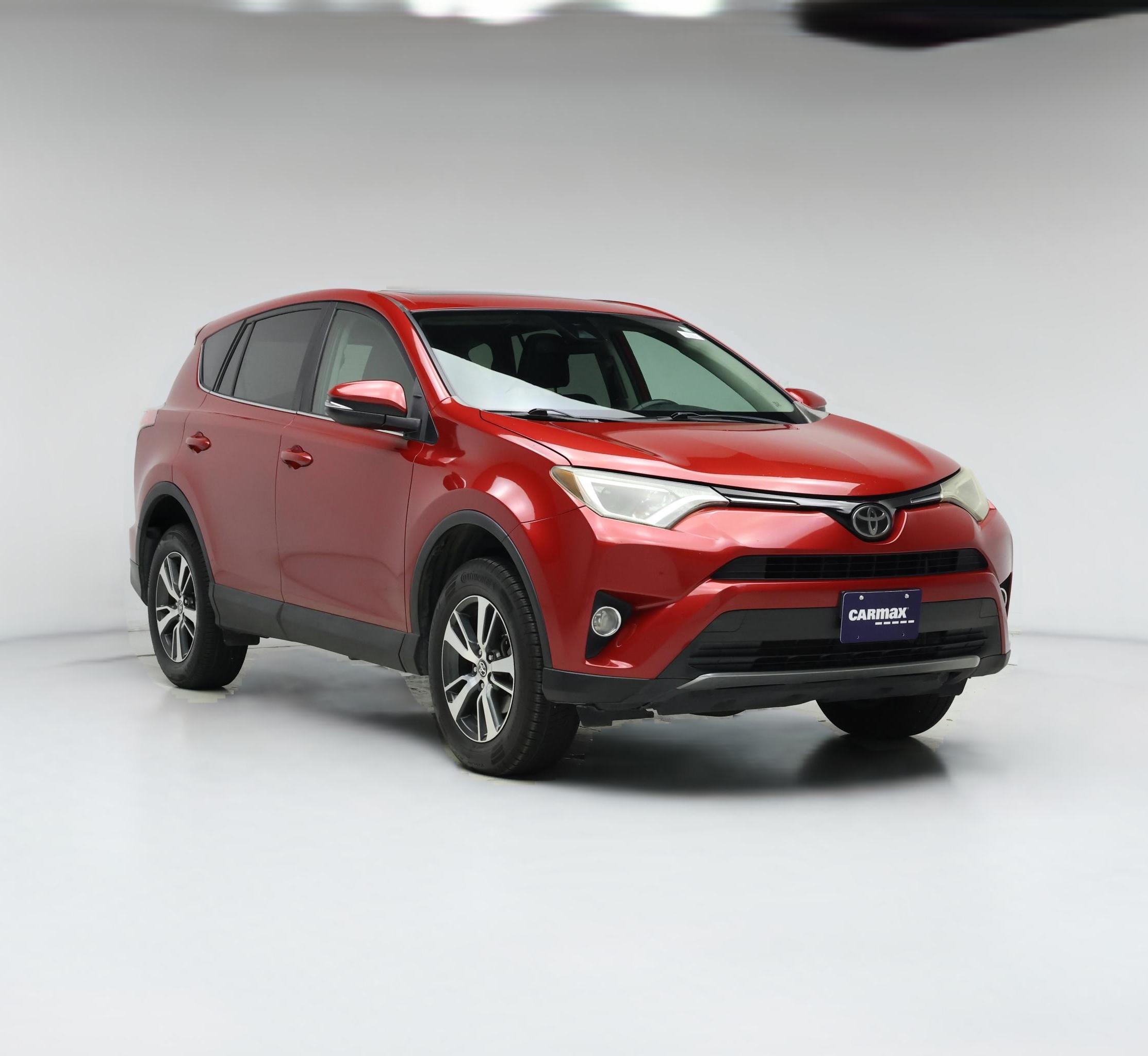 Thumbnail: 2017 Toyota RAV4 - 1
