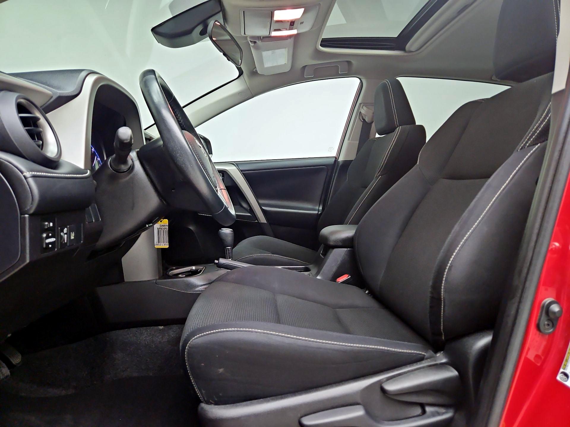 Thumbnail: 2017 Toyota RAV4 - 11