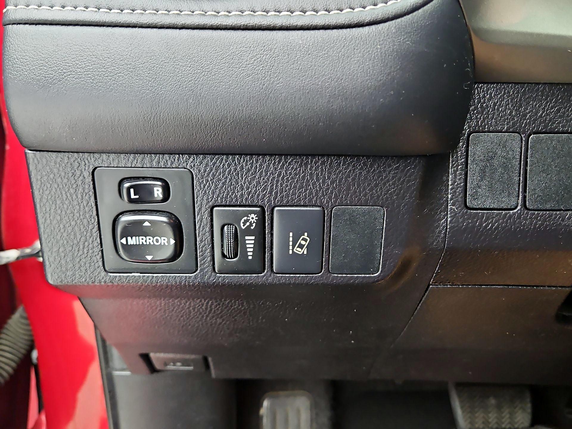 Thumbnail: 2017 Toyota RAV4 - 13