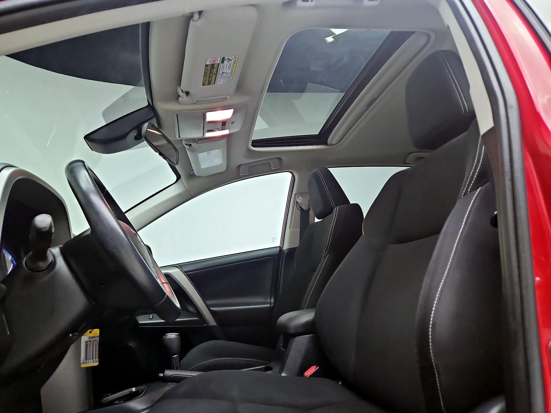 Thumbnail: 2017 Toyota RAV4 - 19