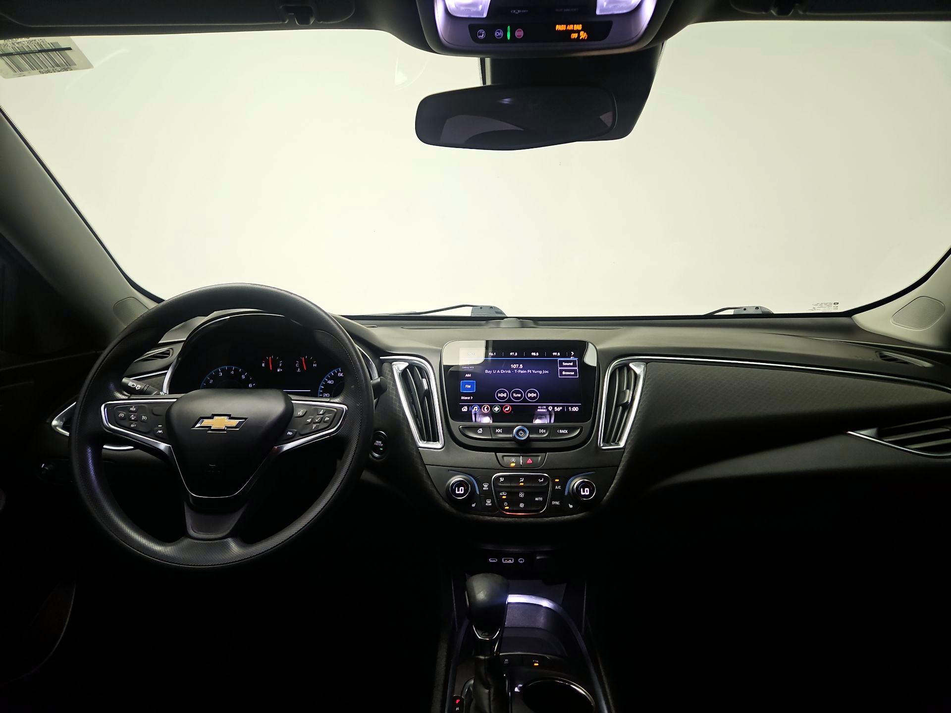 Thumbnail: 2021 Chevrolet Malibu - 9