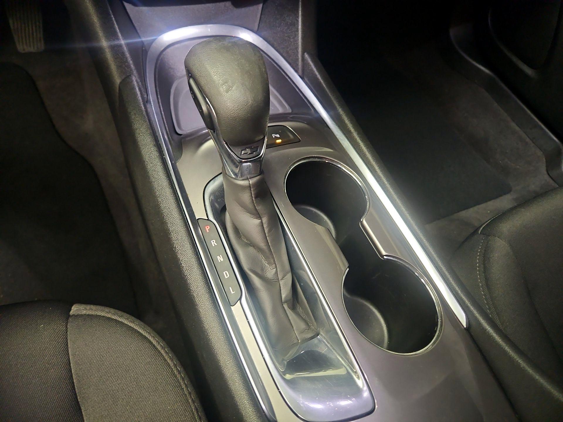 Thumbnail: 2021 Chevrolet Malibu - 17