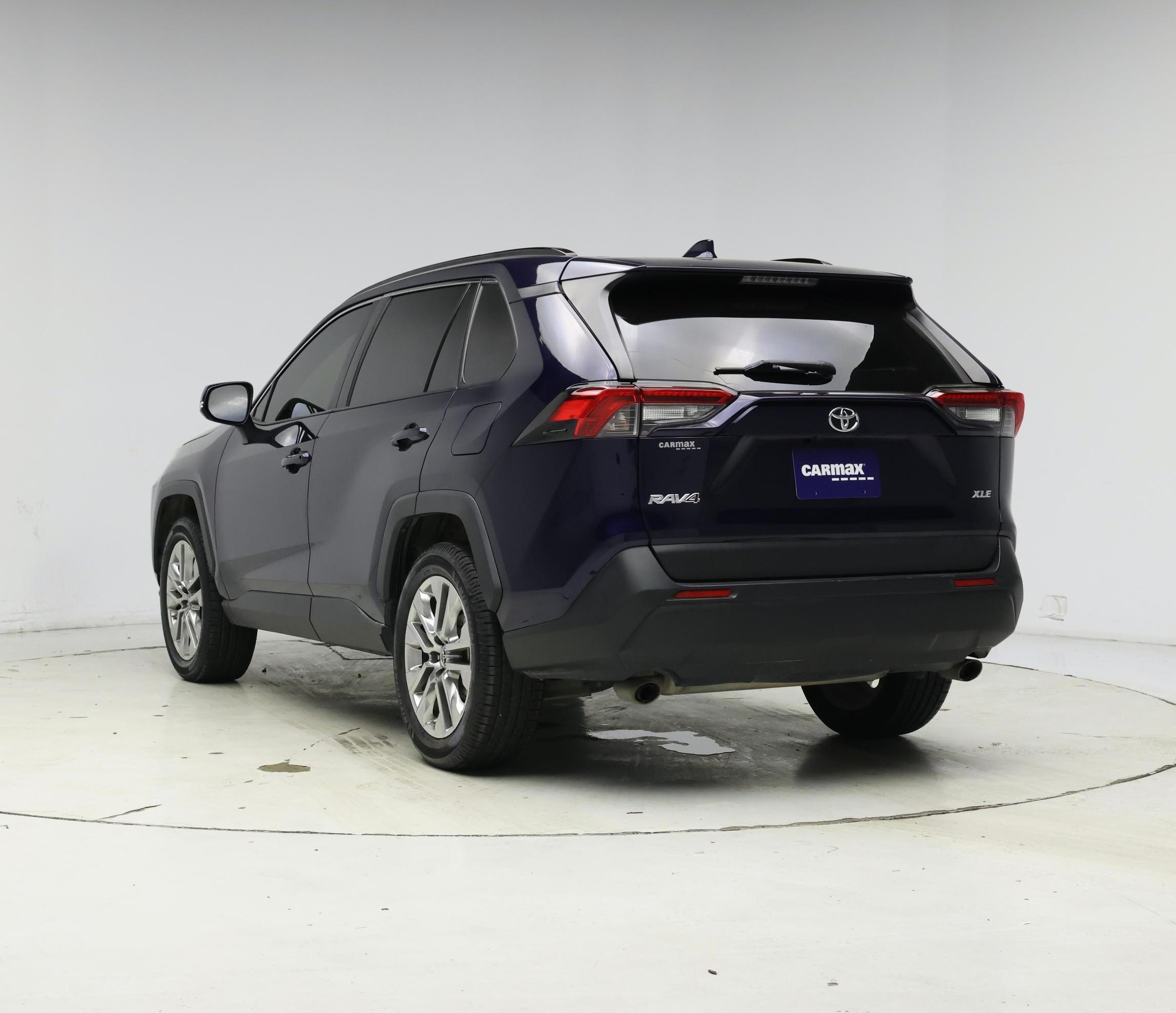 Thumbnail: 2019 Toyota RAV4 - 2